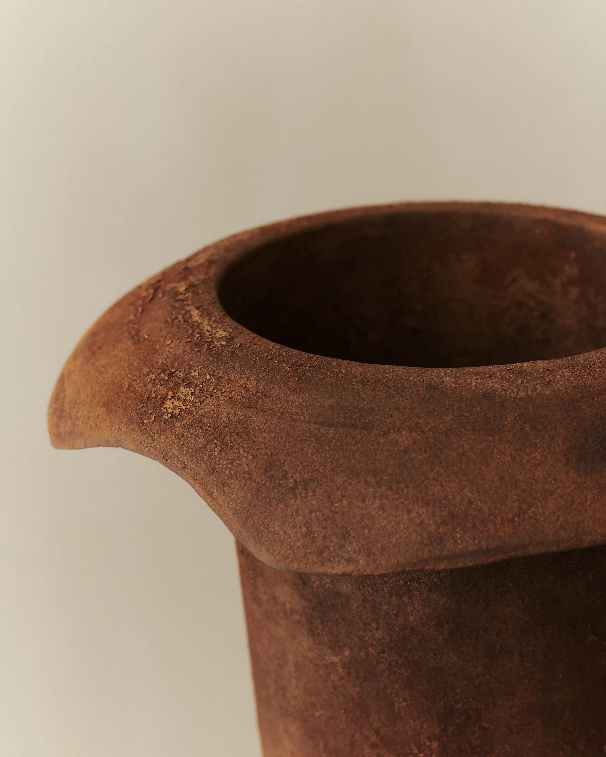 Collar Object 006 by Louise Roe 2