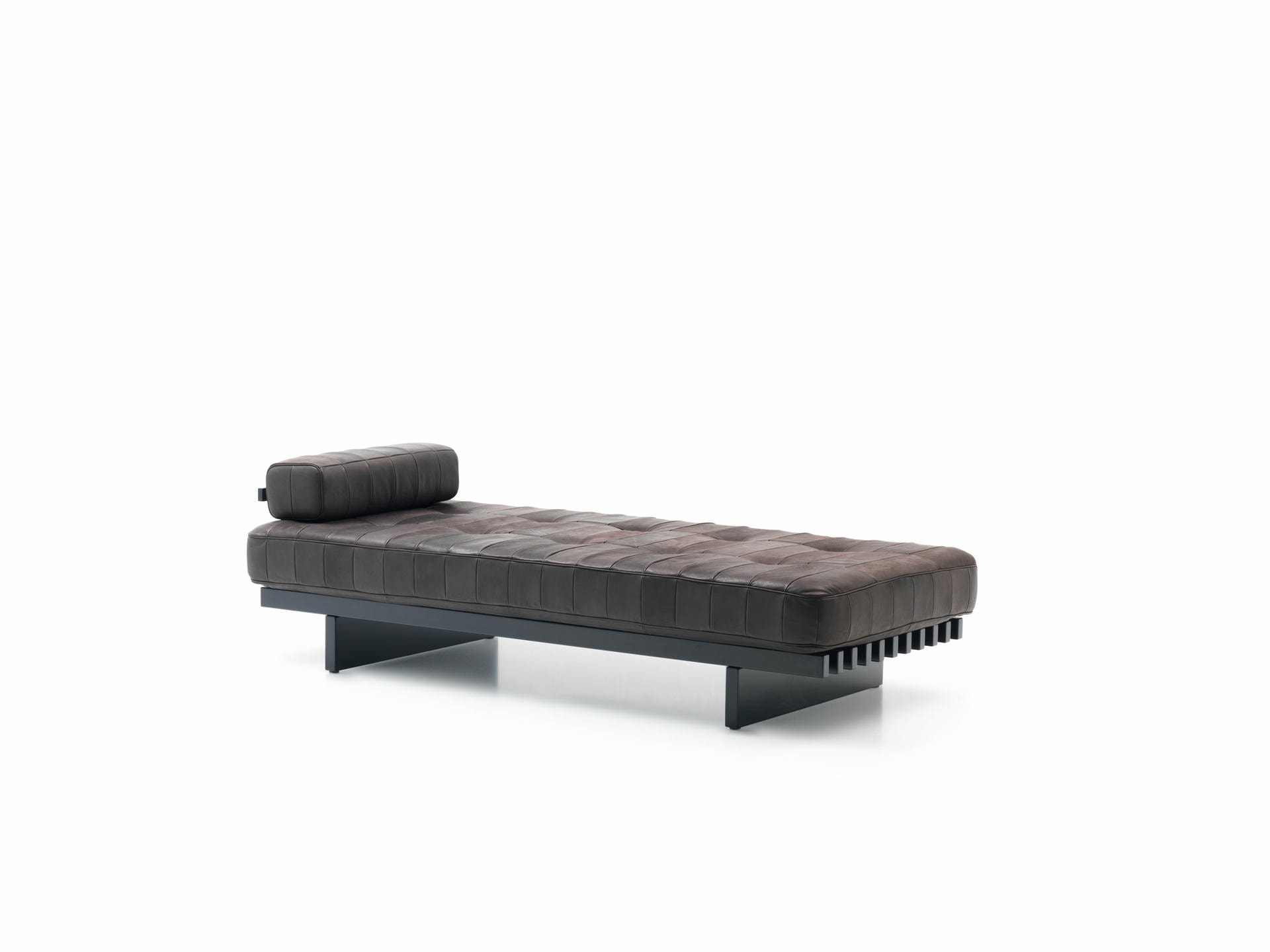 DS 80 Lounge Sofa by De Sede 4