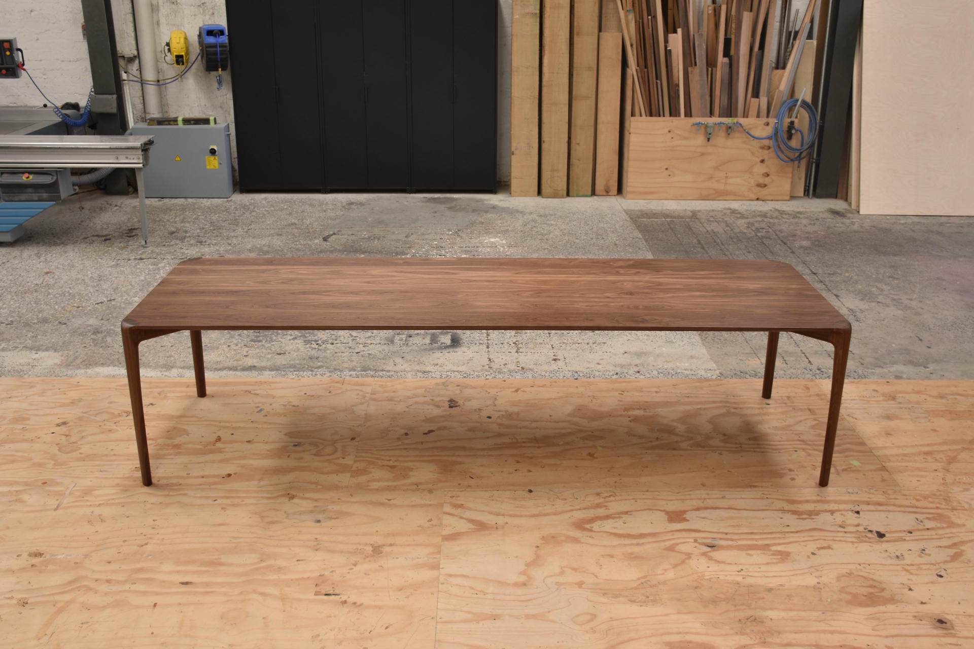 Kingston Dining Table by Daniel Poole 16