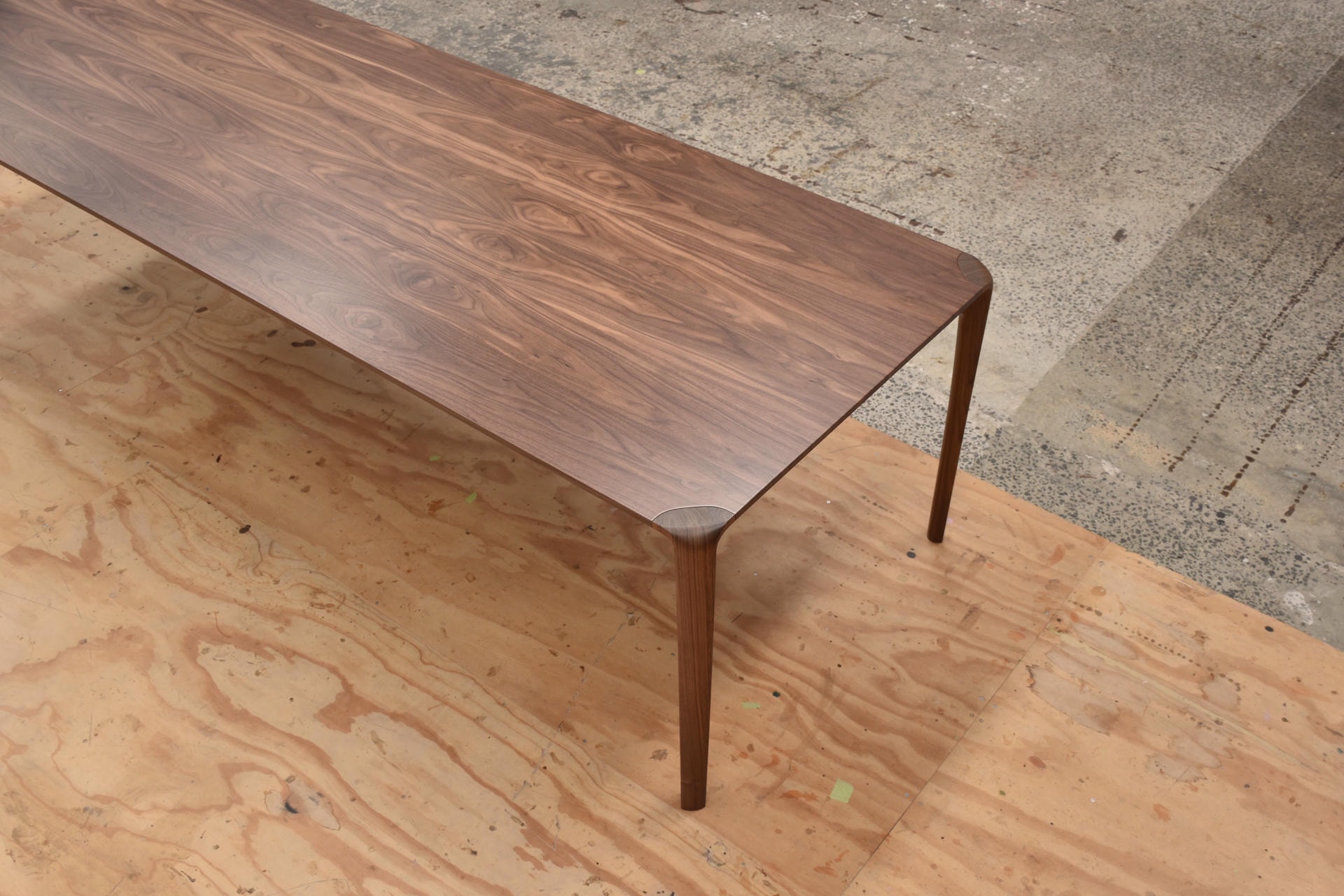 Kingston Dining Table by Daniel Poole 17