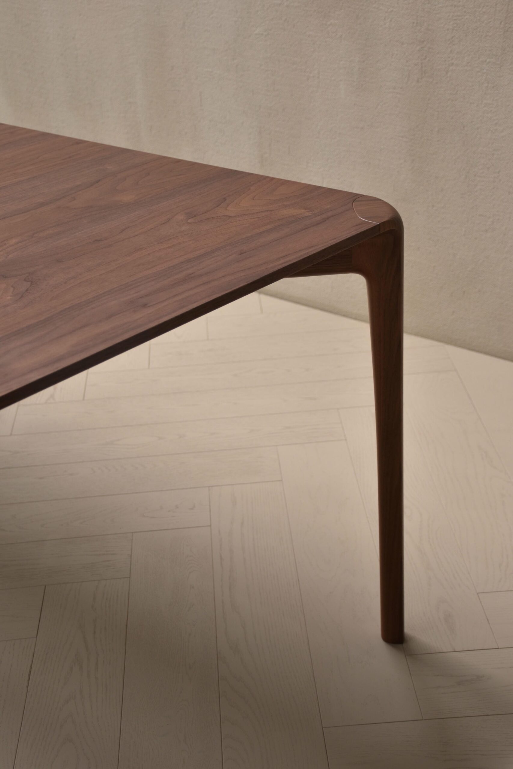 Kingston Dining Table by Daniel Poole 6