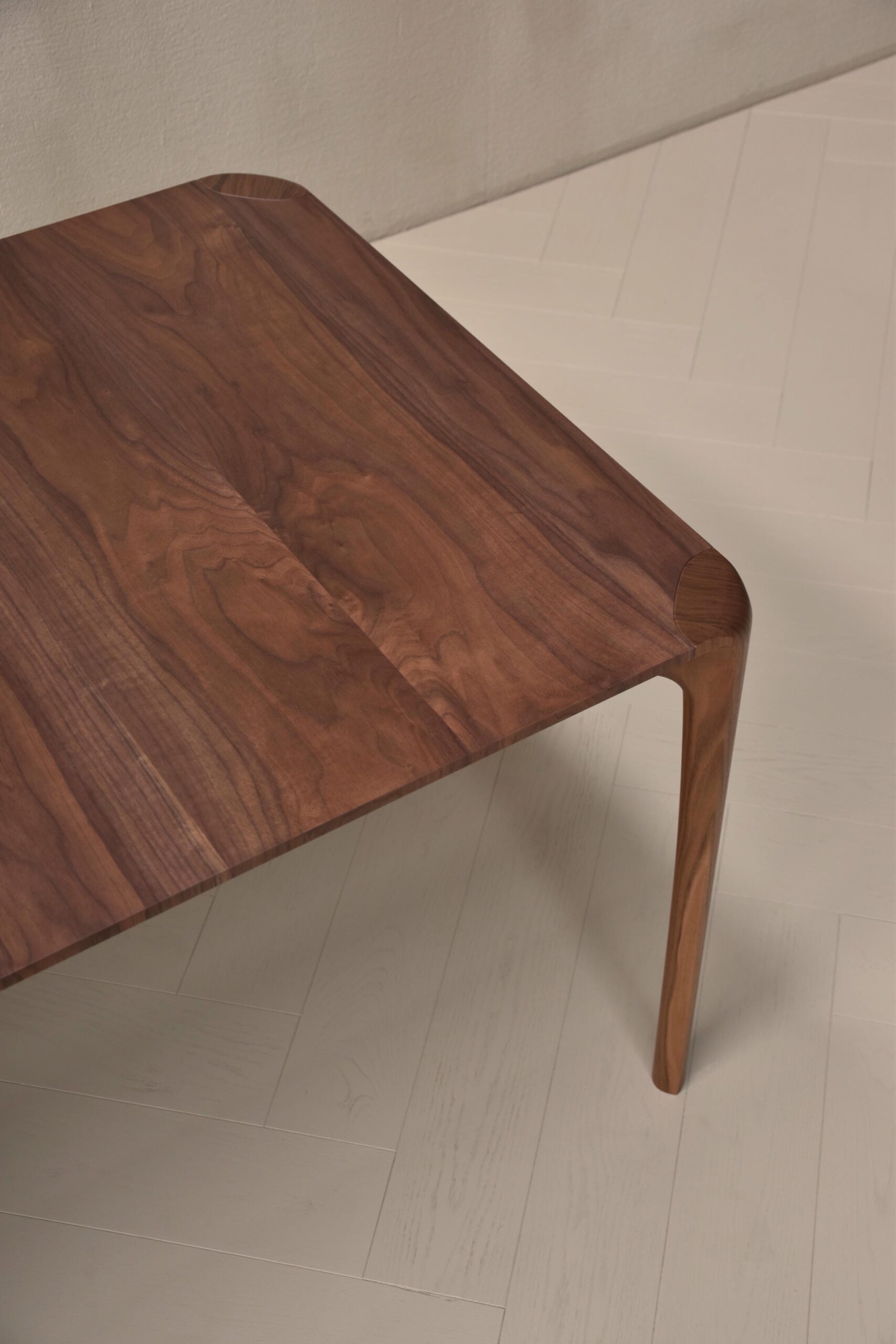 Kingston Dining Table by Daniel Poole 7