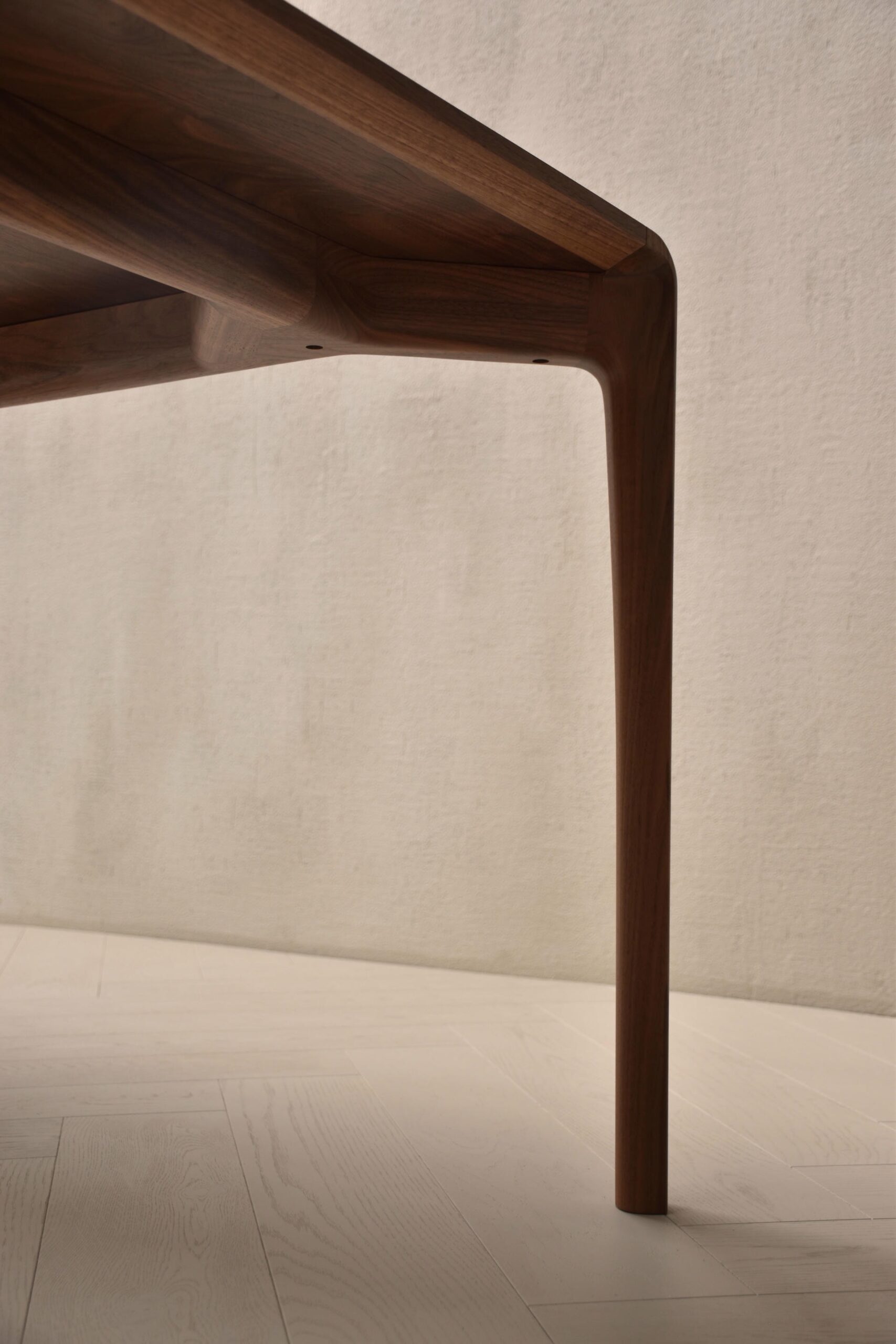 Kingston Dining Table by Daniel Poole 8