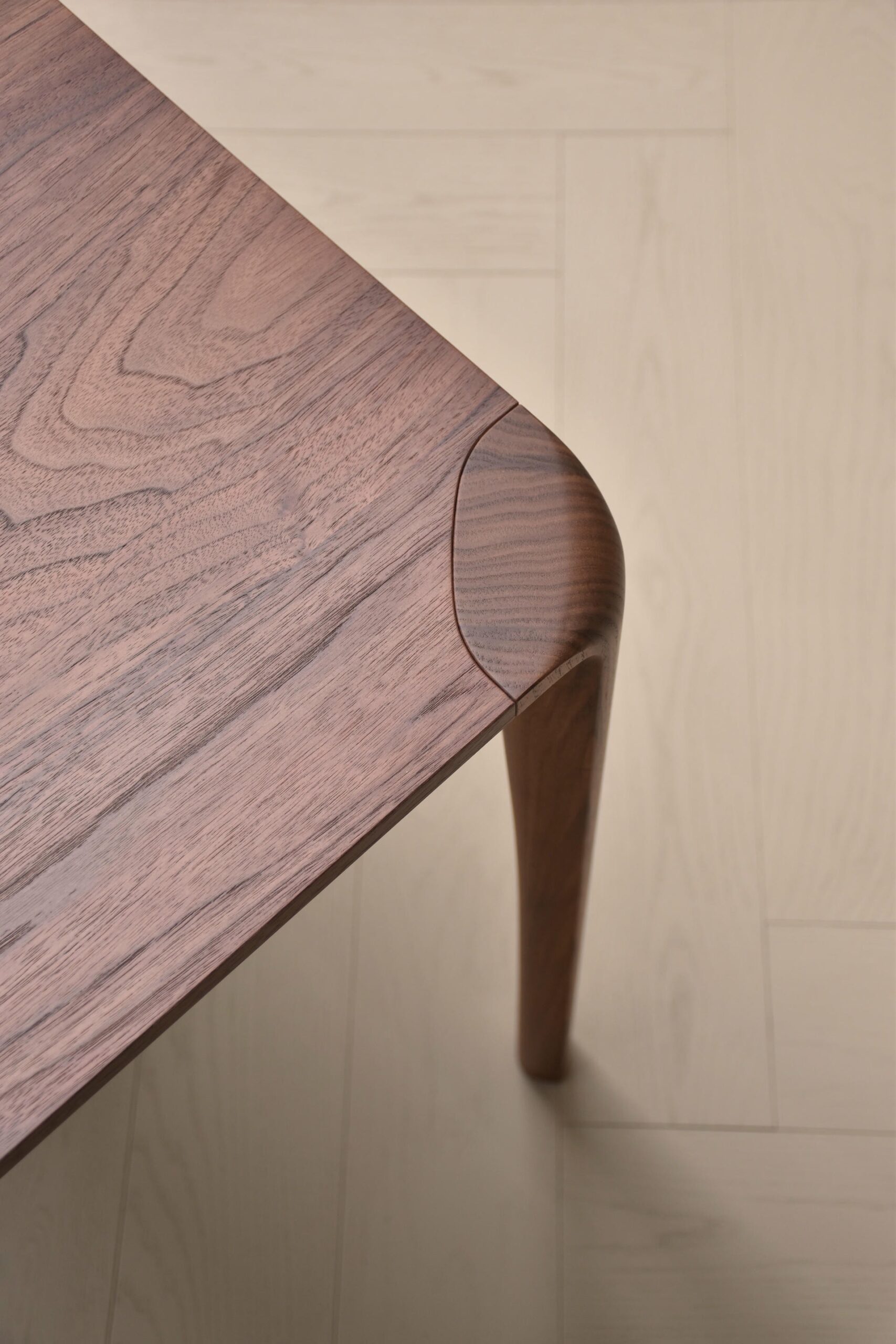 Kingston Dining Table by Daniel Poole 9