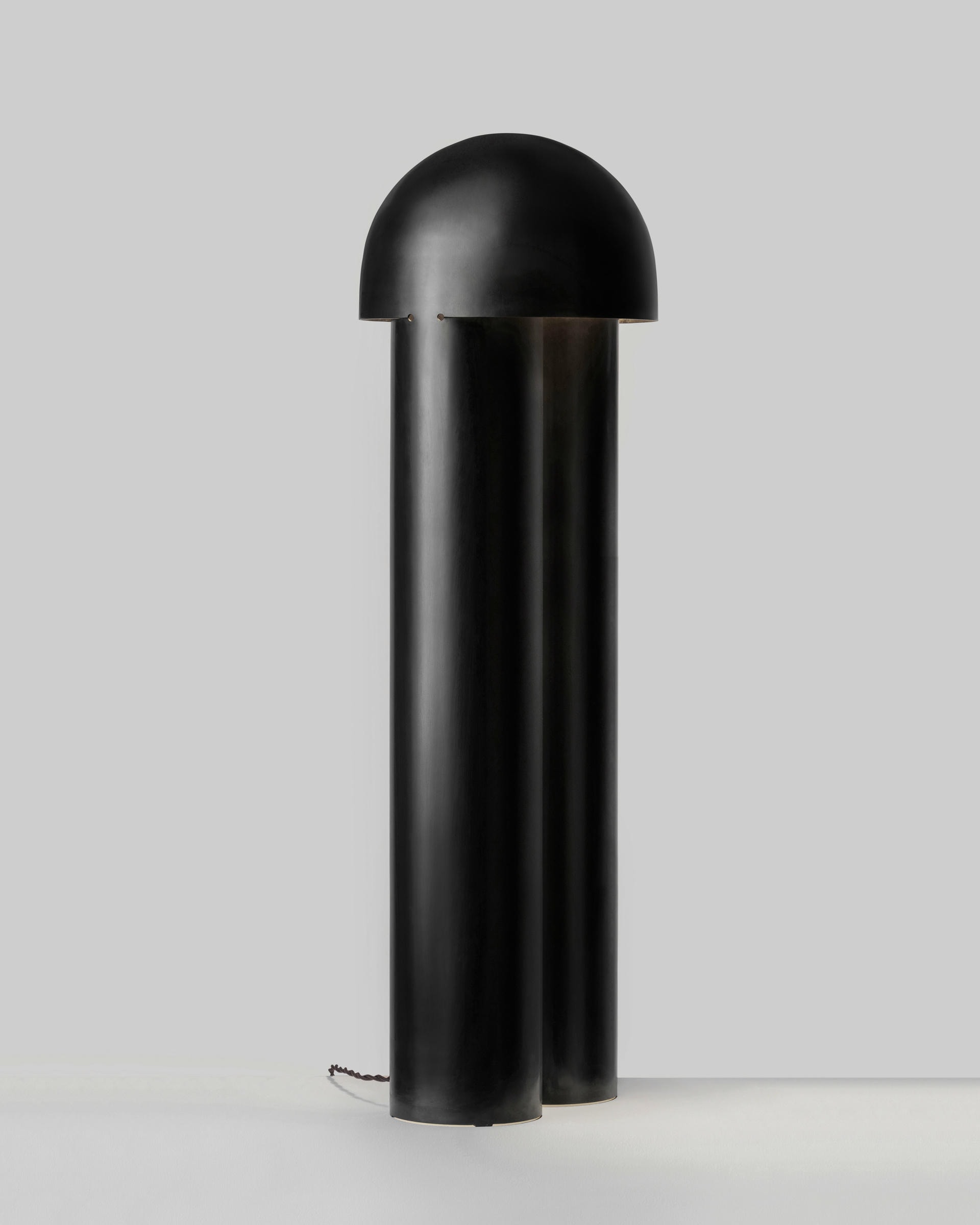 Large Monolith Brass Sculpted Table Lamp by Paul Matter 14