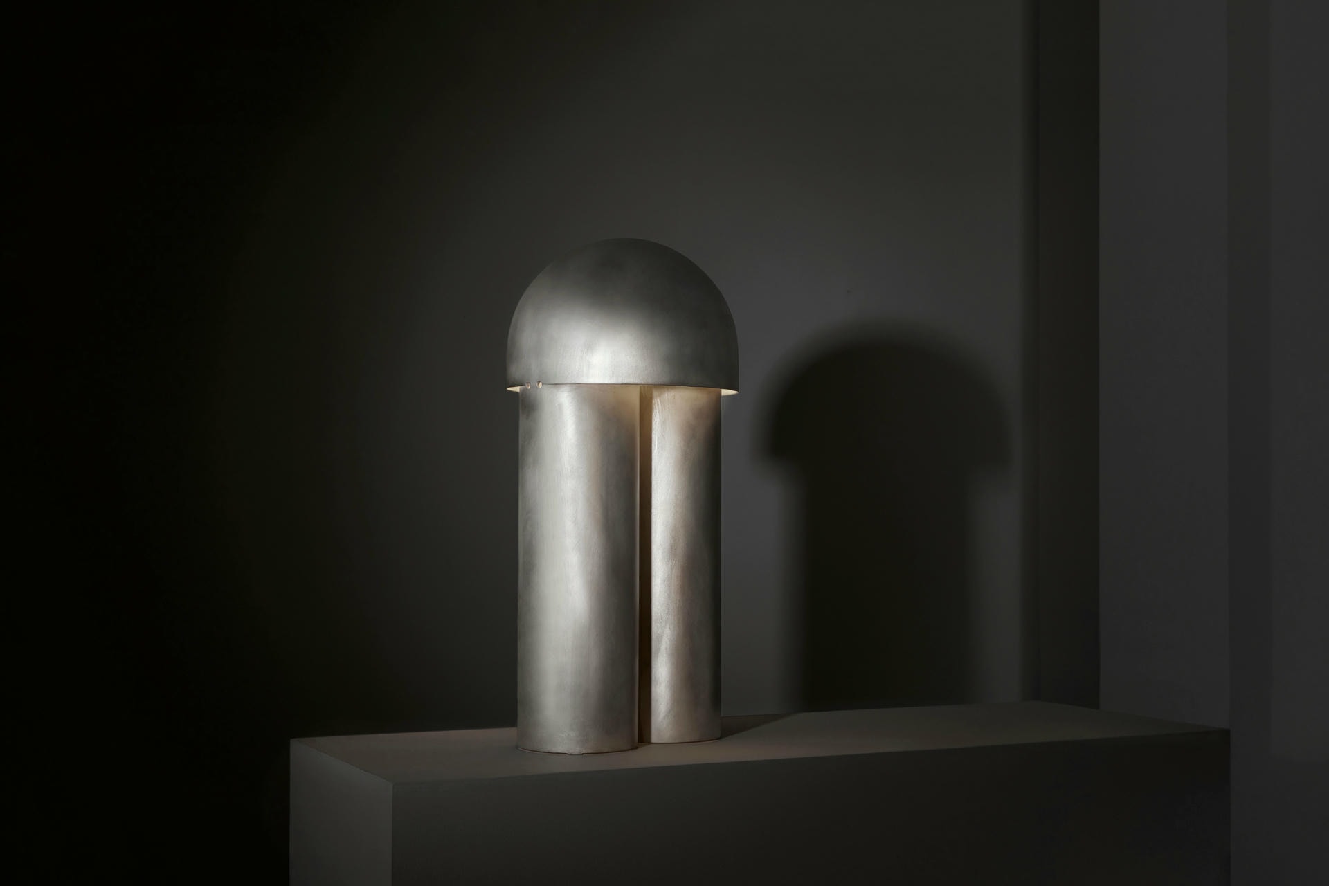 Large Monolith Brass Sculpted Table Lamp by Paul Matter 18