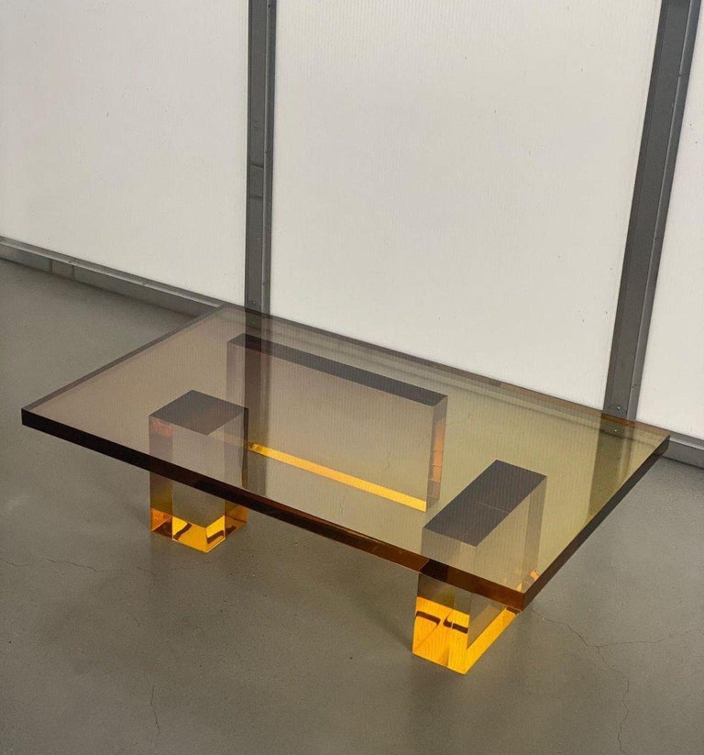 Olive Amber Gradient Crystal Contemporary Coffee Table 06 by Saerom Yoon 2