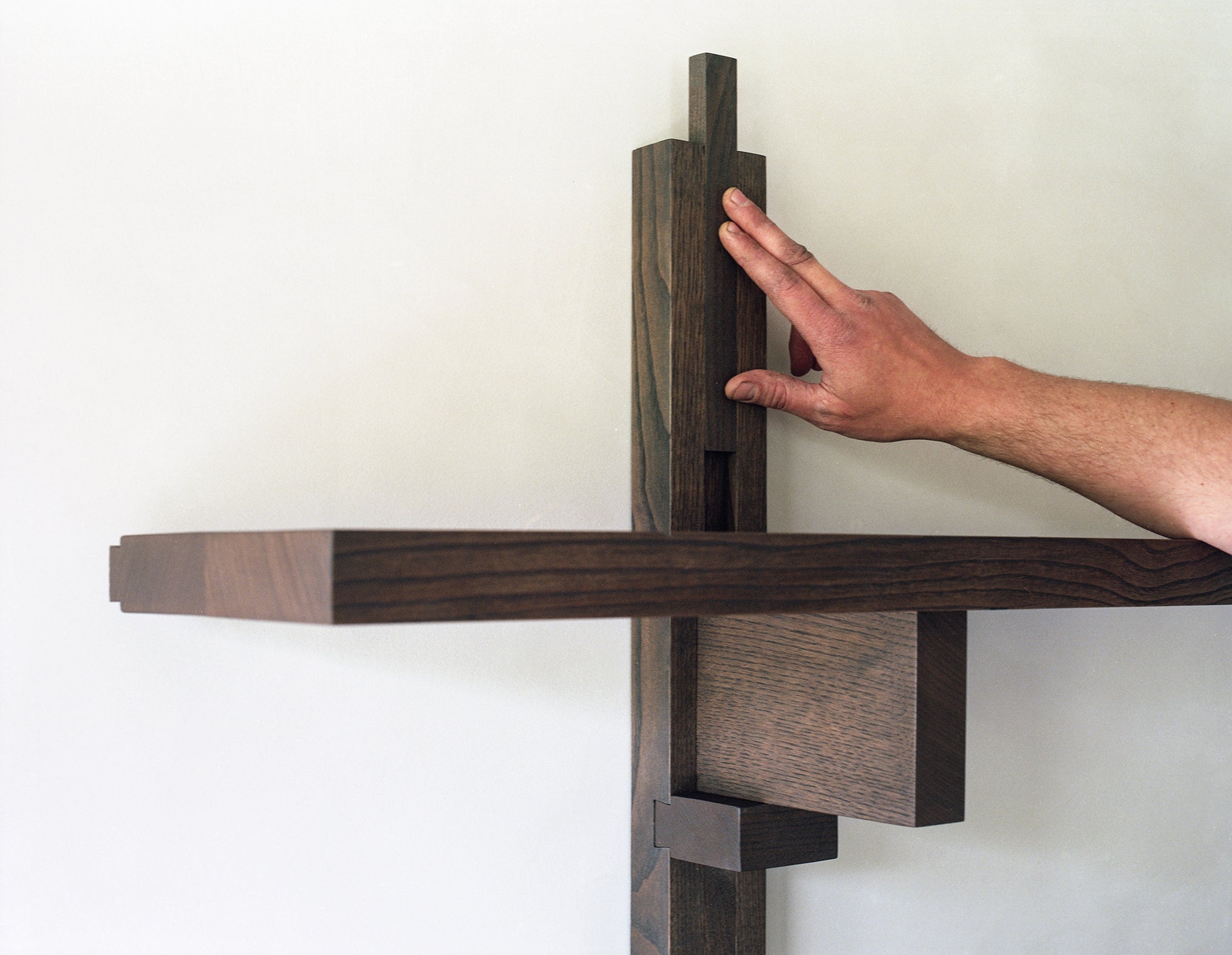 System P4 Shelves by Part Studio Atelier 5