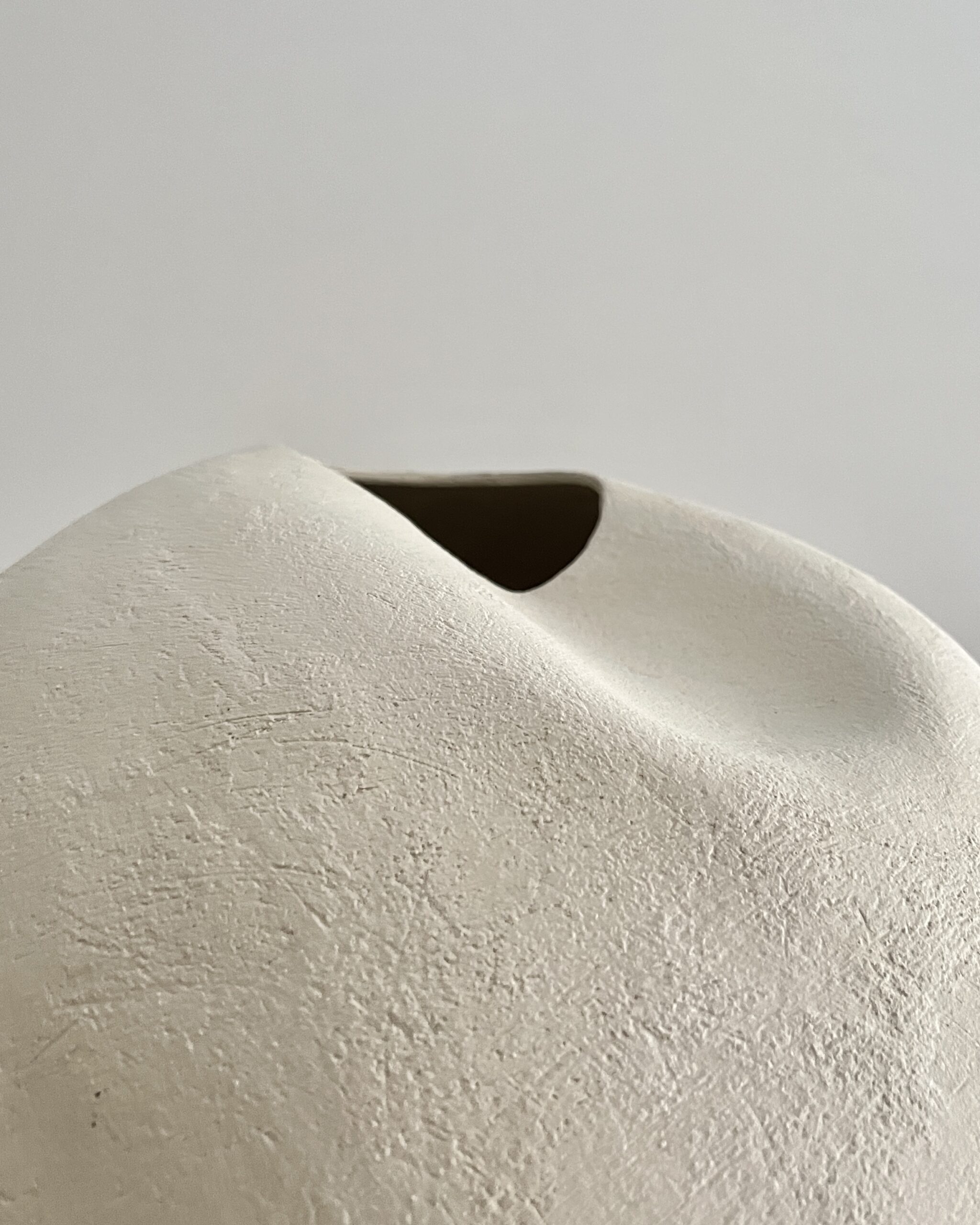 Light Fold Vessel by Laura Pasquino 4