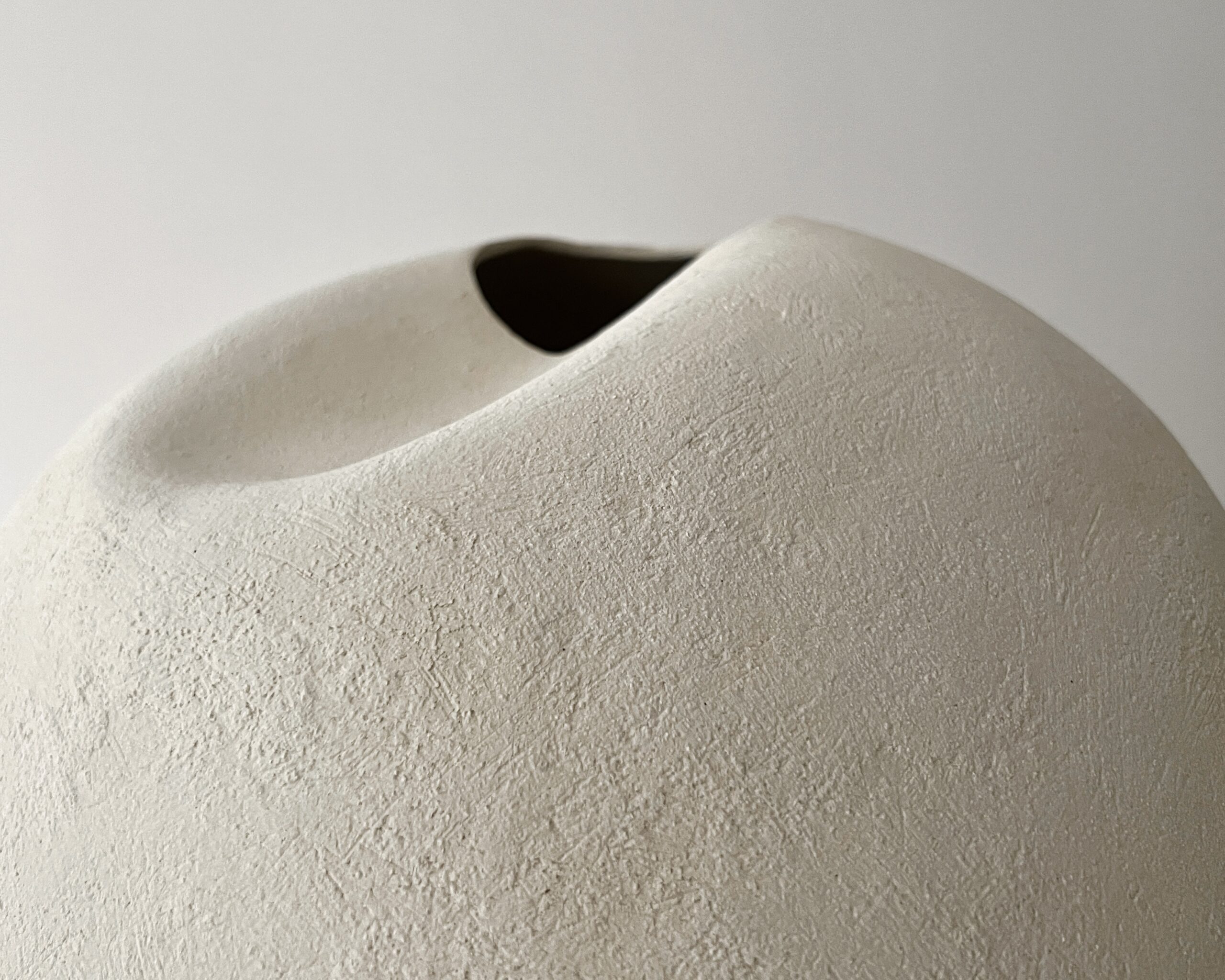 Light Fold Vessel by Laura Pasquino 5