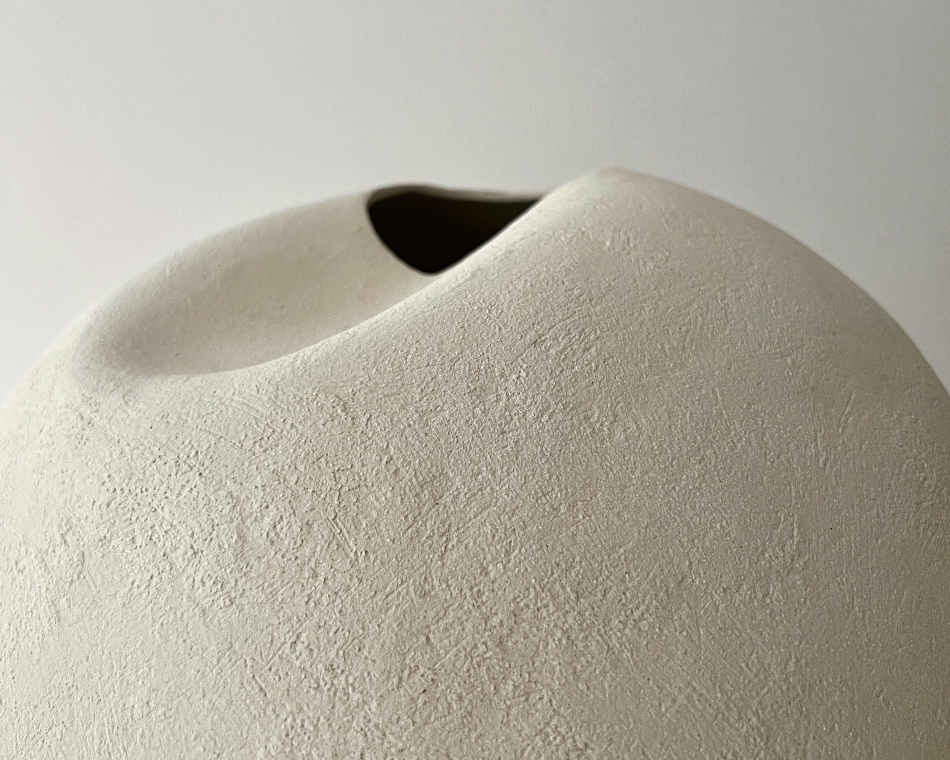 Light Fold Vessel by Laura Pasquino 6