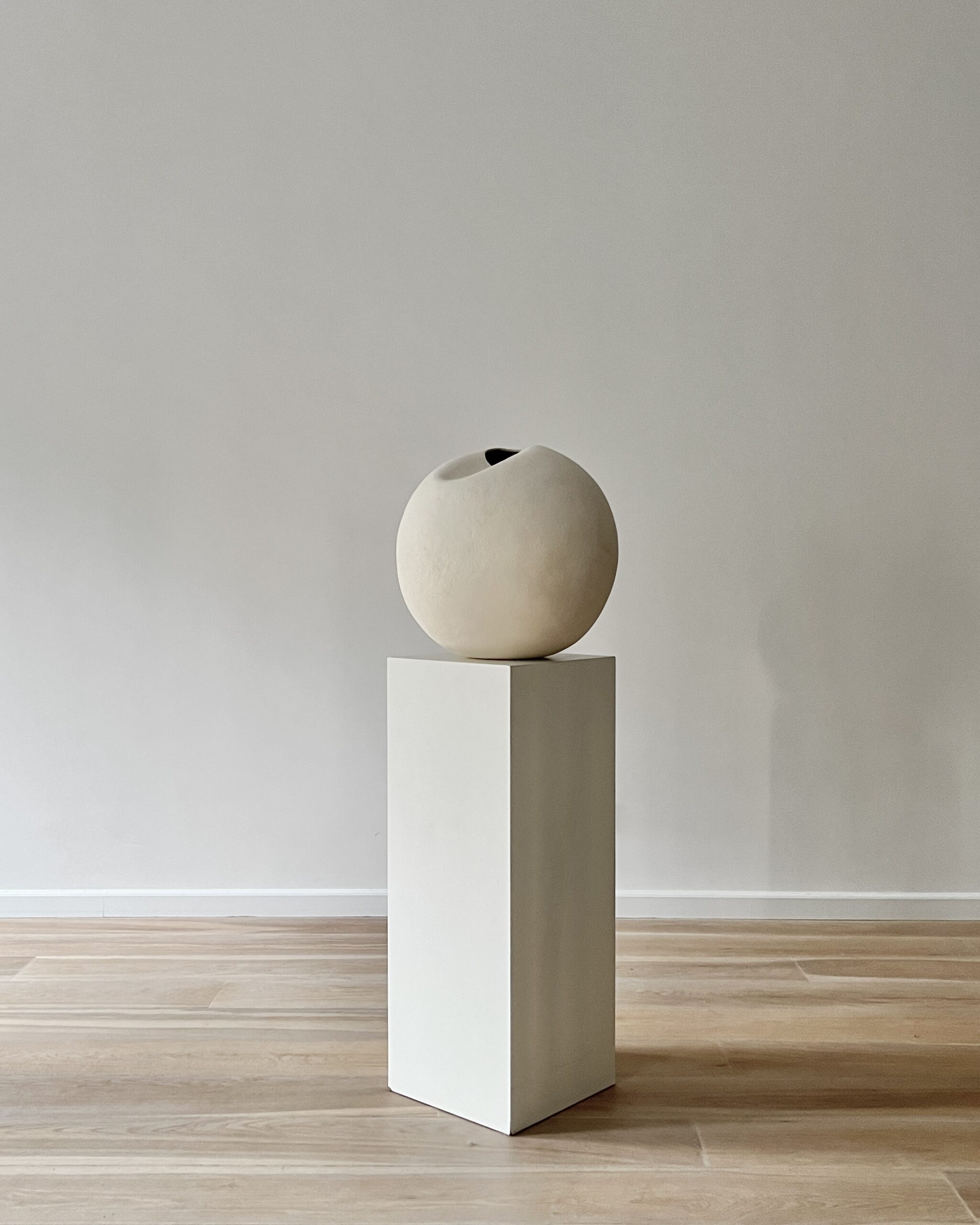 Light Fold Vessel by Laura Pasquino 8