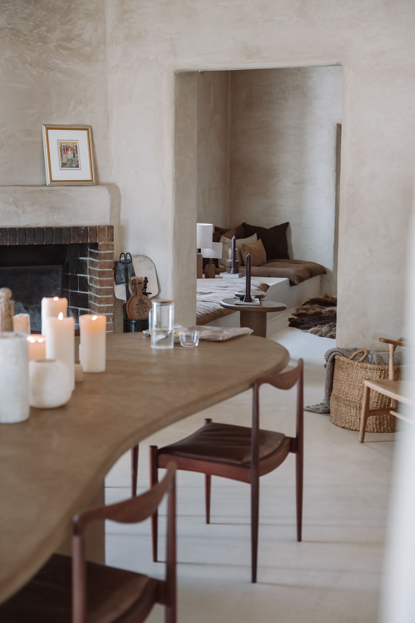Aimi Dining Table by Kasanai 7