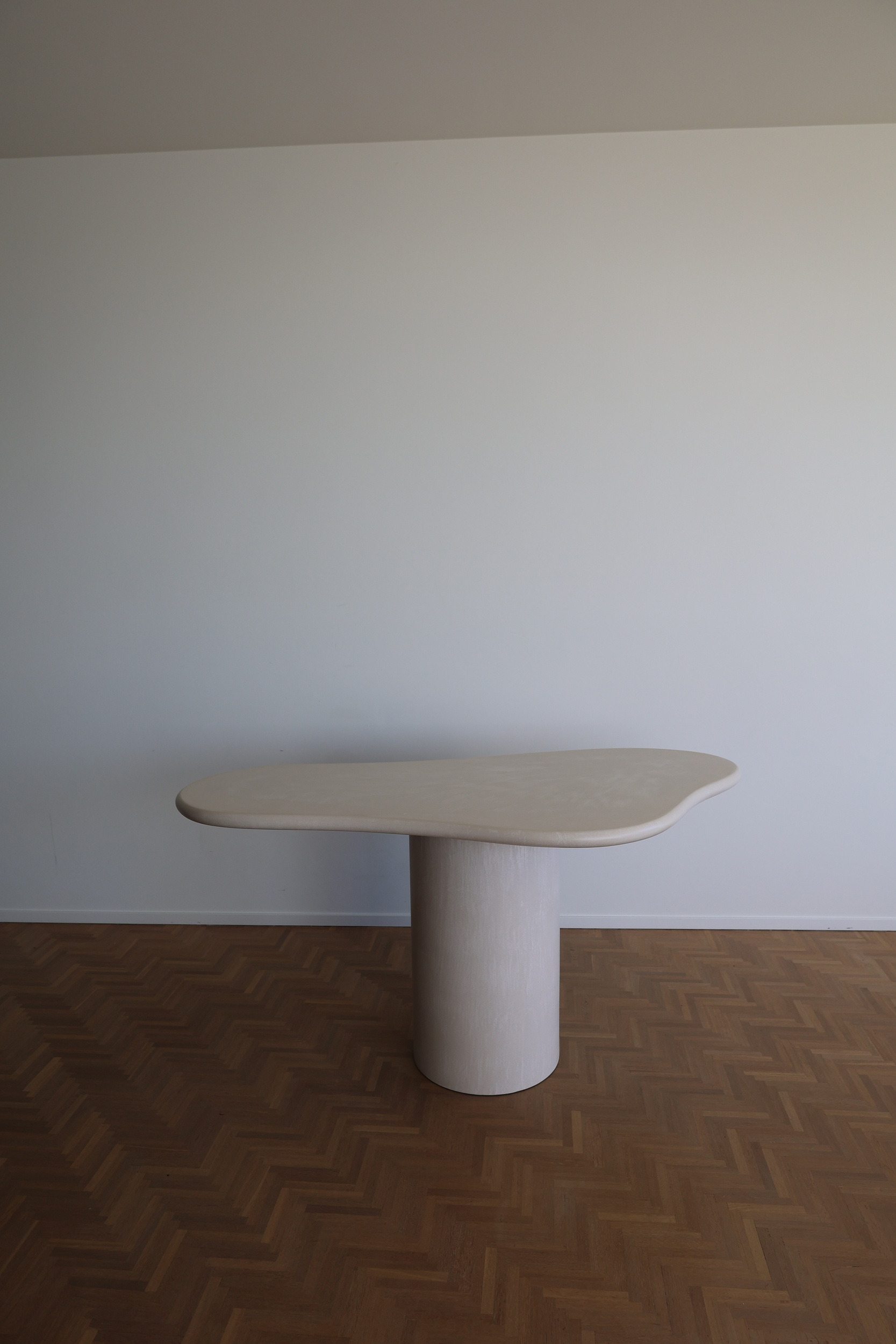 Akemi Dining Table by Kasanai 2