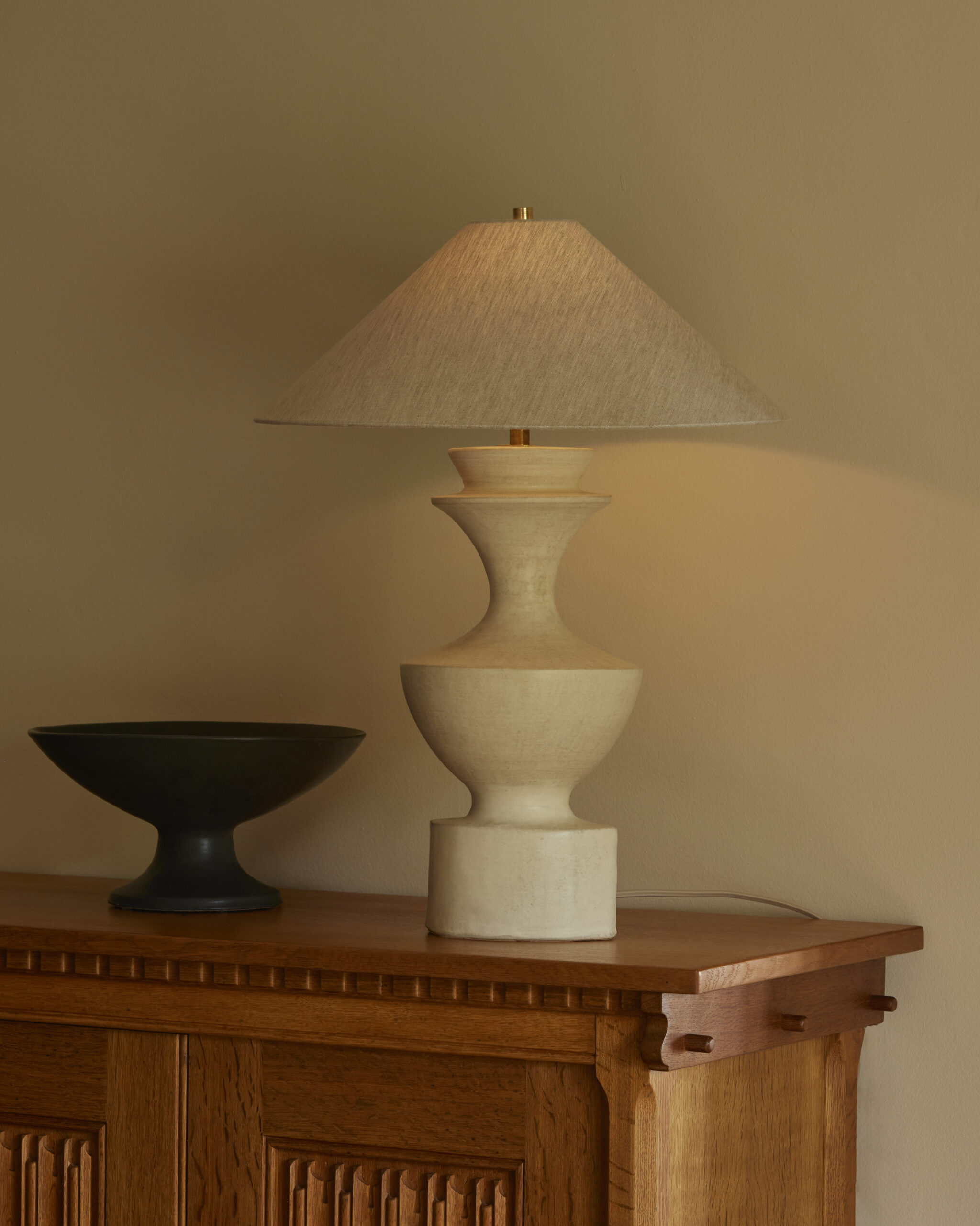 Anthracite Seneca 24 Table Lamp by Danny Kaplan Studio 9