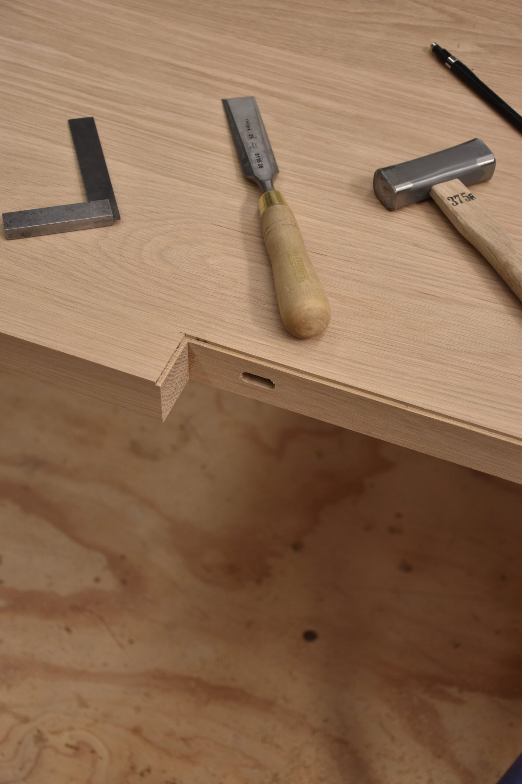 Caldow Dining Table by Daniel Poole 9