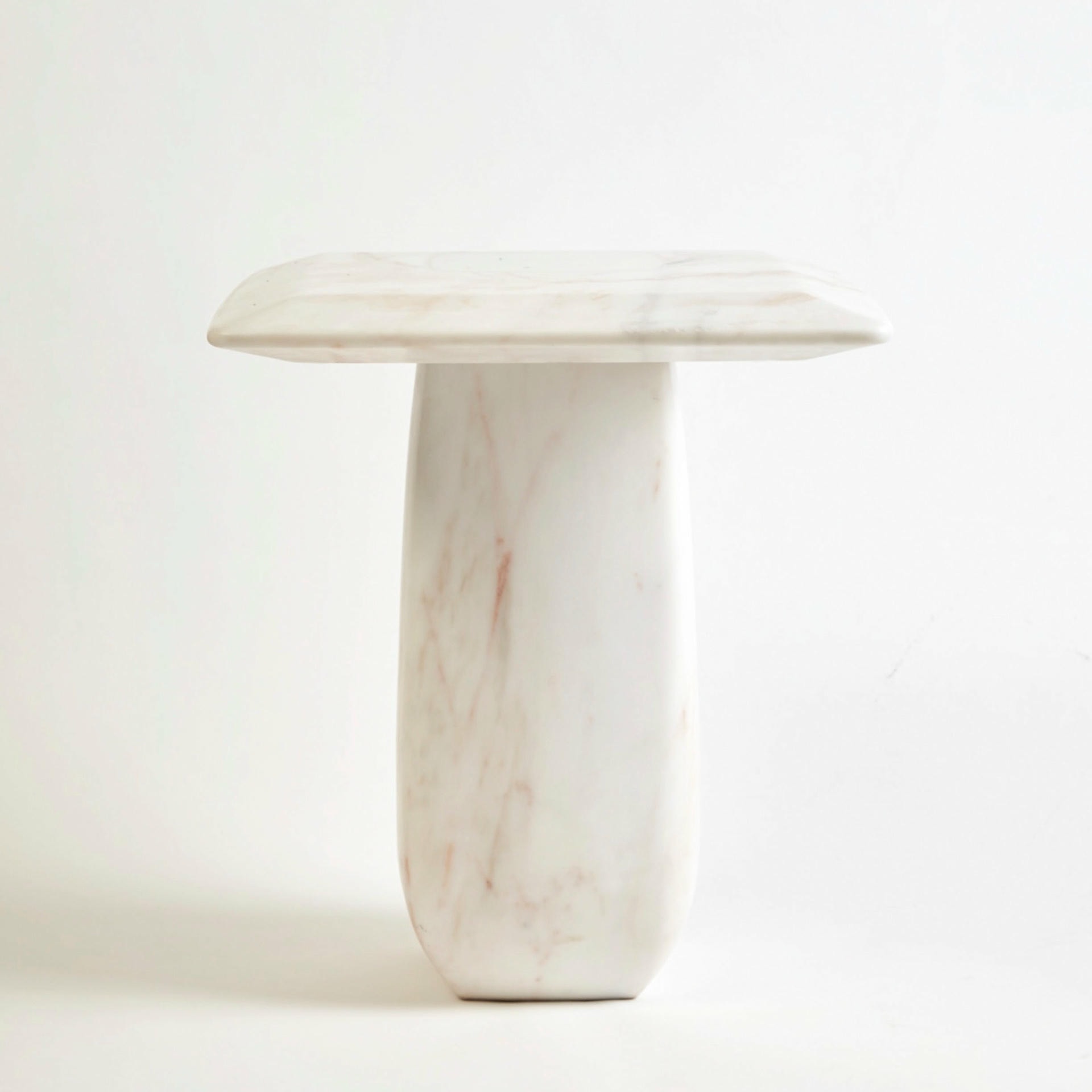 Marble Bossa Side Table by DUISTT 2