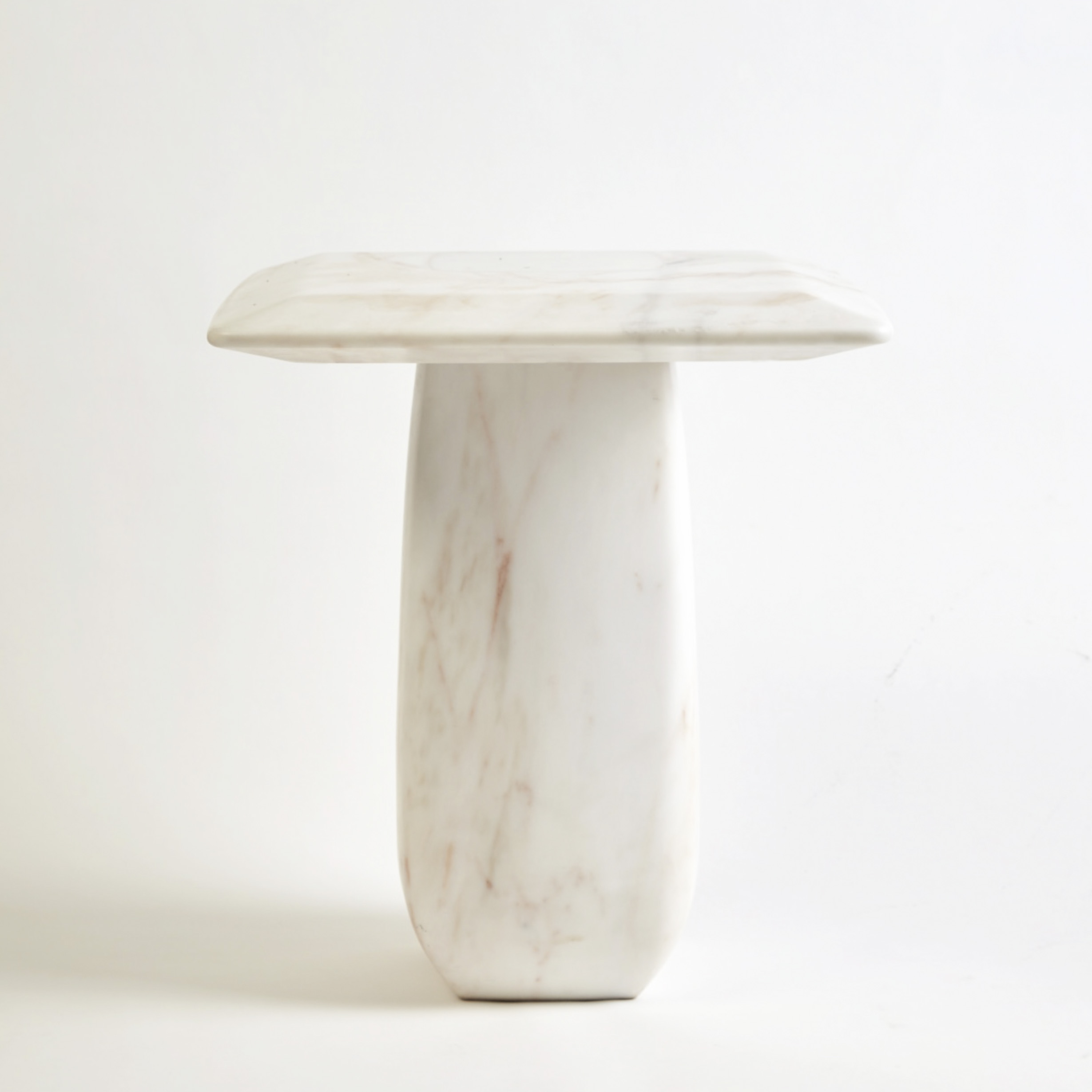 Marble Bossa Side Table by DUISTT 2