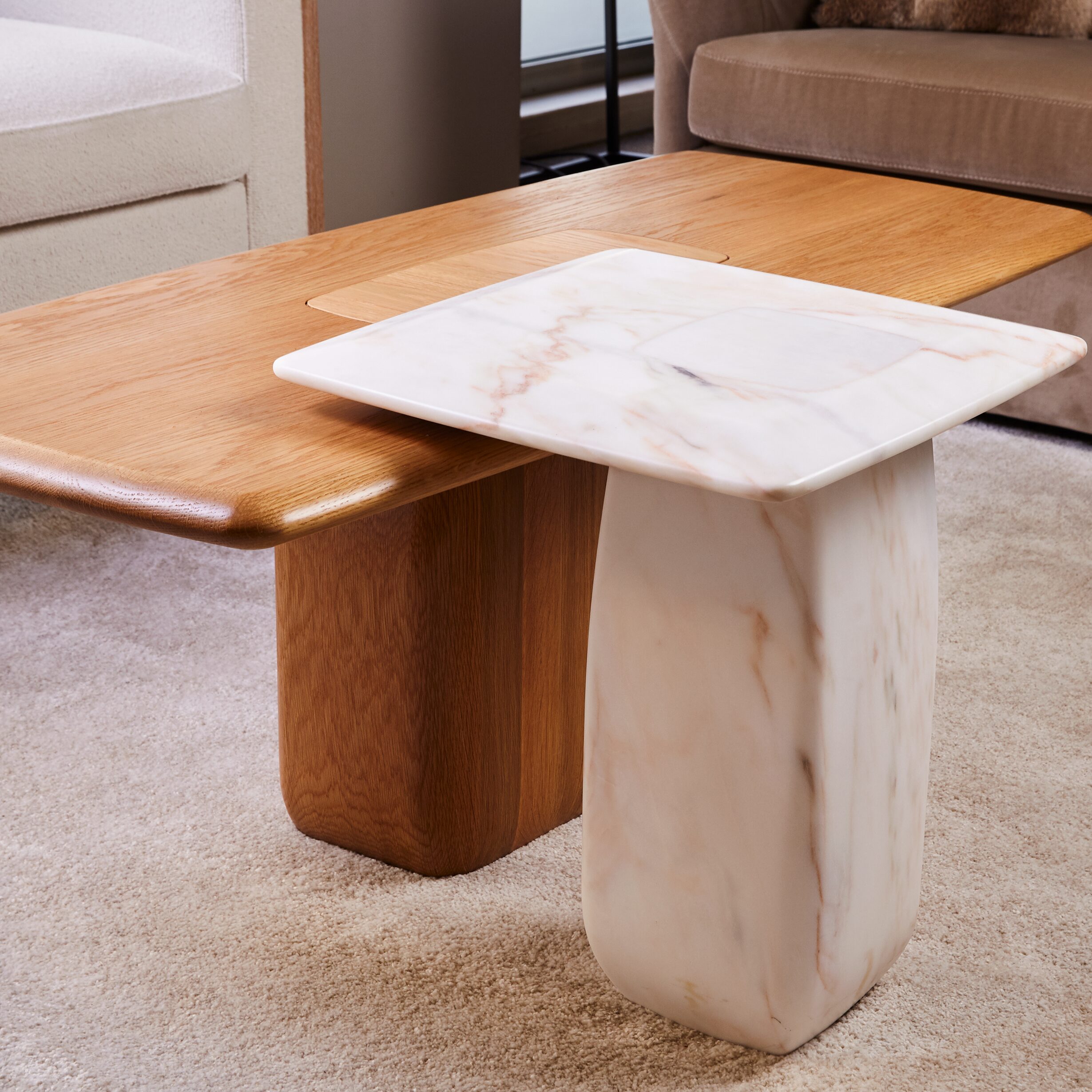 Marble Bossa Side Table by DUISTT 4
