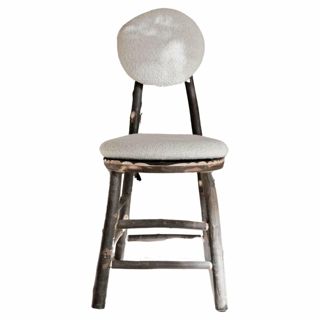 Round Lune Totem by Bosc Design
