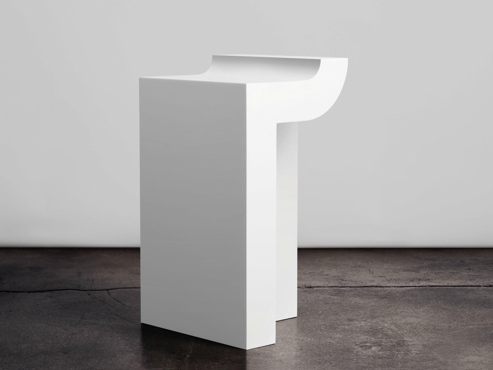 Set Of 2 Pilast Sculptural Side Tables by SNICKERIET 6