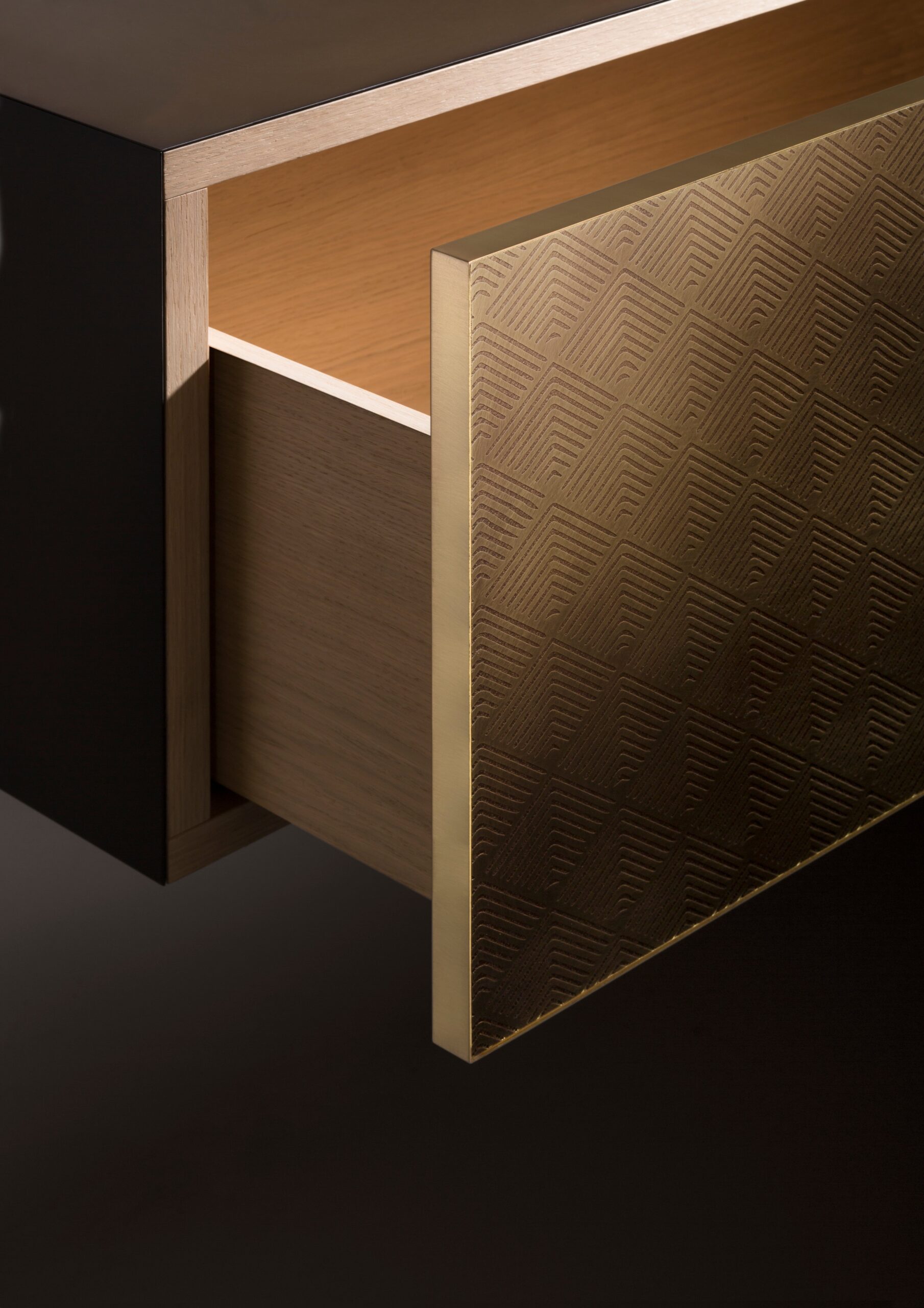 Tako Floor Console by De Castelli 4