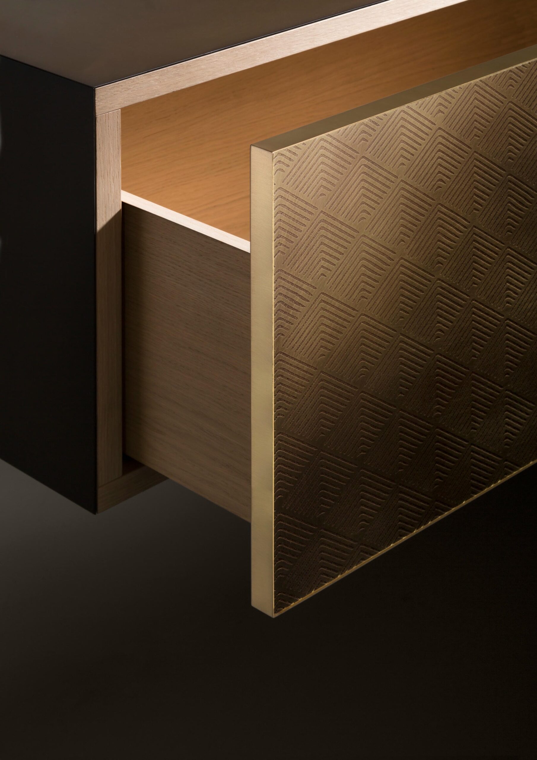 Tako Floor Console by De Castelli 4