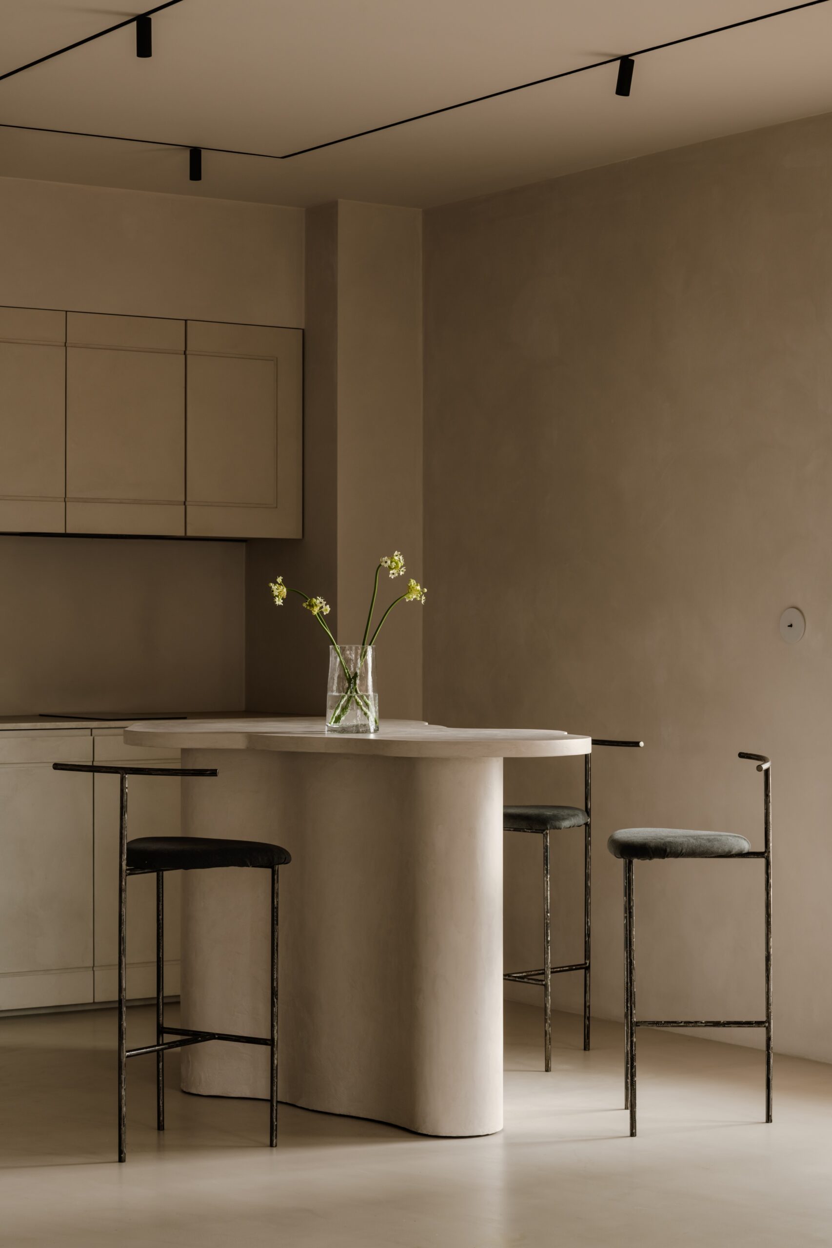 Wave Bar Table by Dawid Konieczny 6