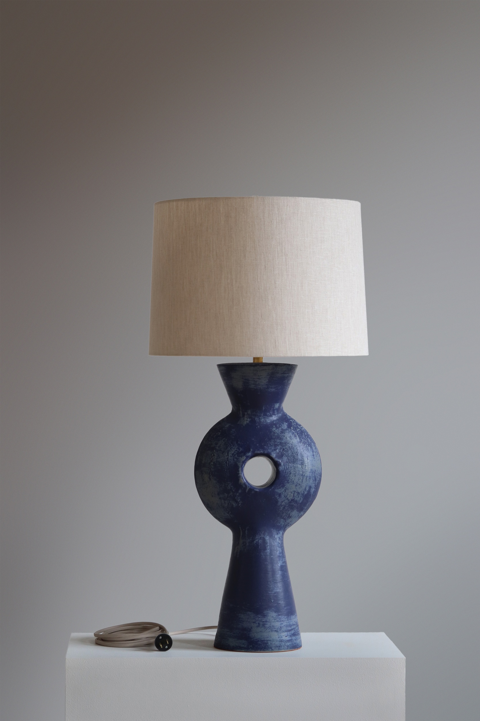 White Linus Table Lamp by Danny Kaplan Studio 3