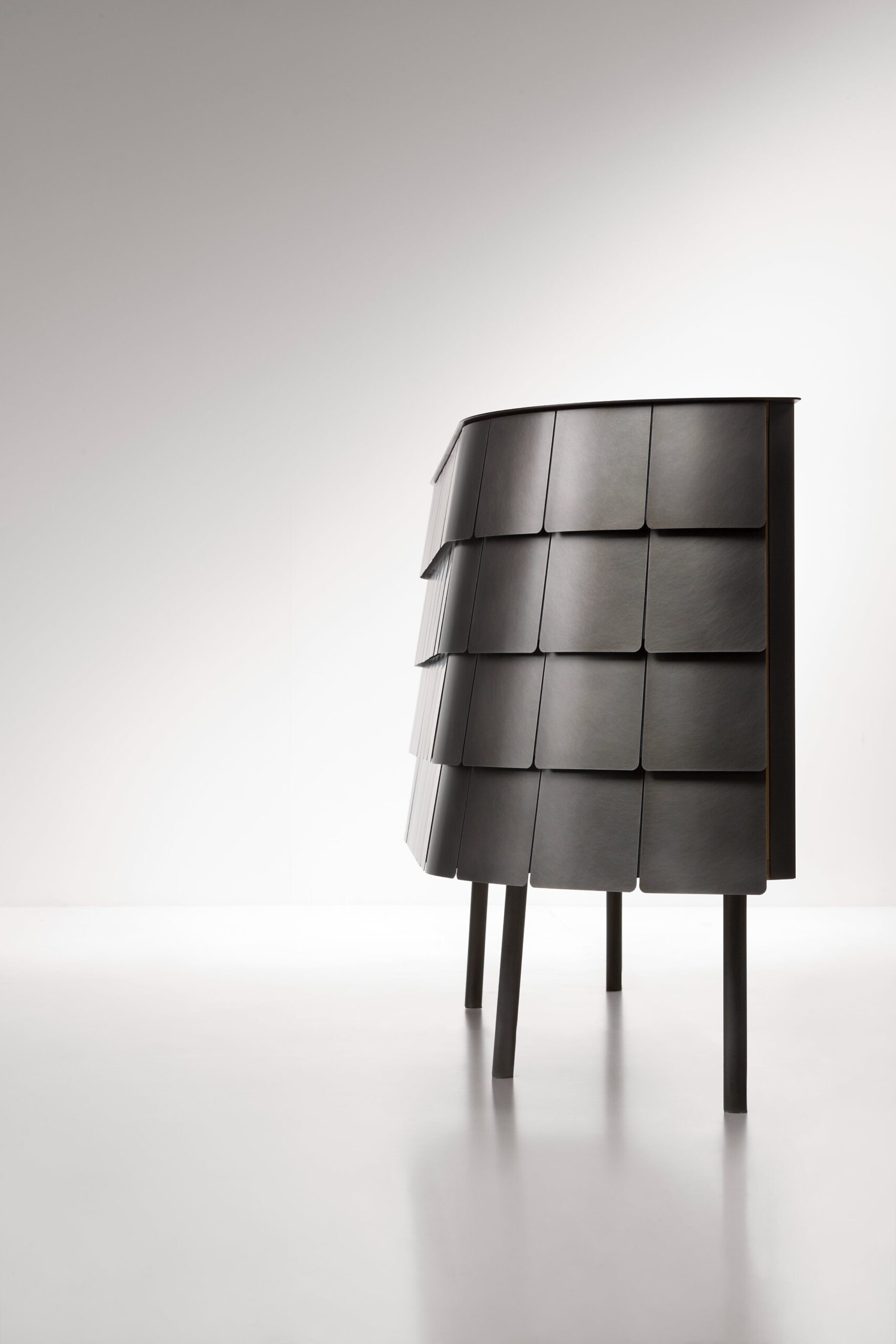 Yoroi Cabinet by De Castelli 3