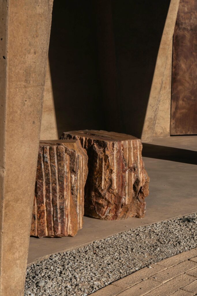 andres monnier fragmentos side table galerie philia 01