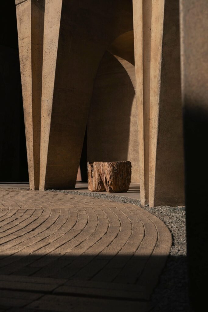 andres monnier fragmentos side table galerie philia 03