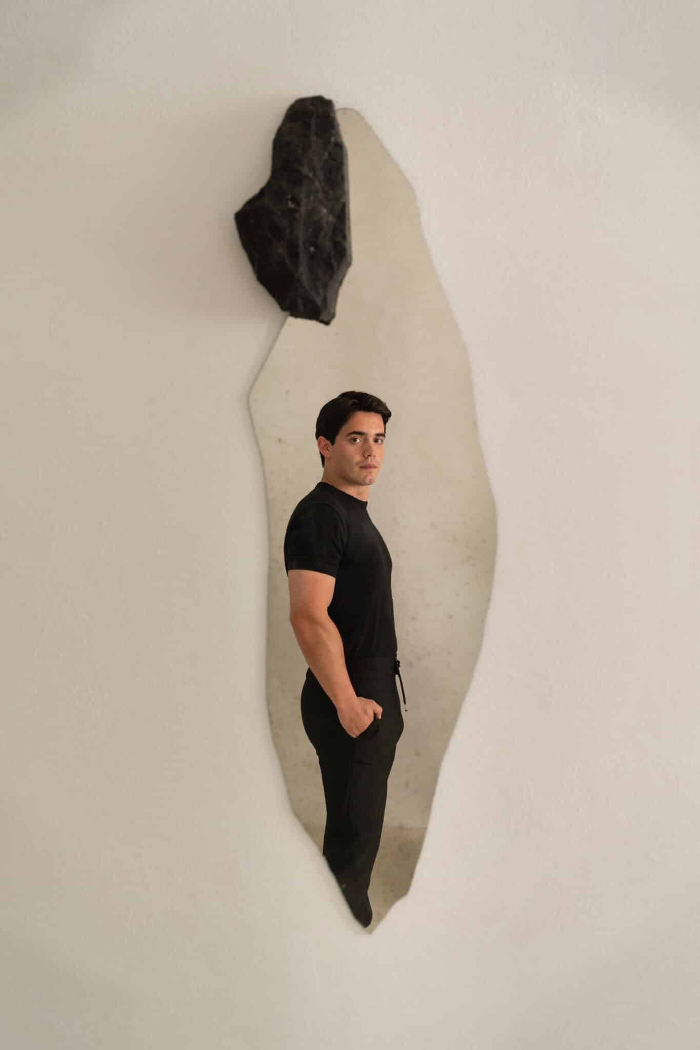 Fissura Wall Mirror by Andres Monnier 3