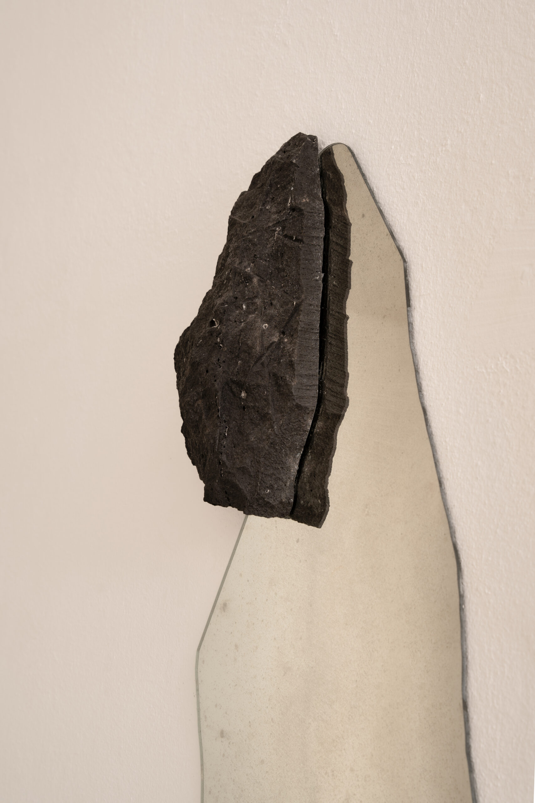 Fissura Wall Mirror by Andres Monnier 5