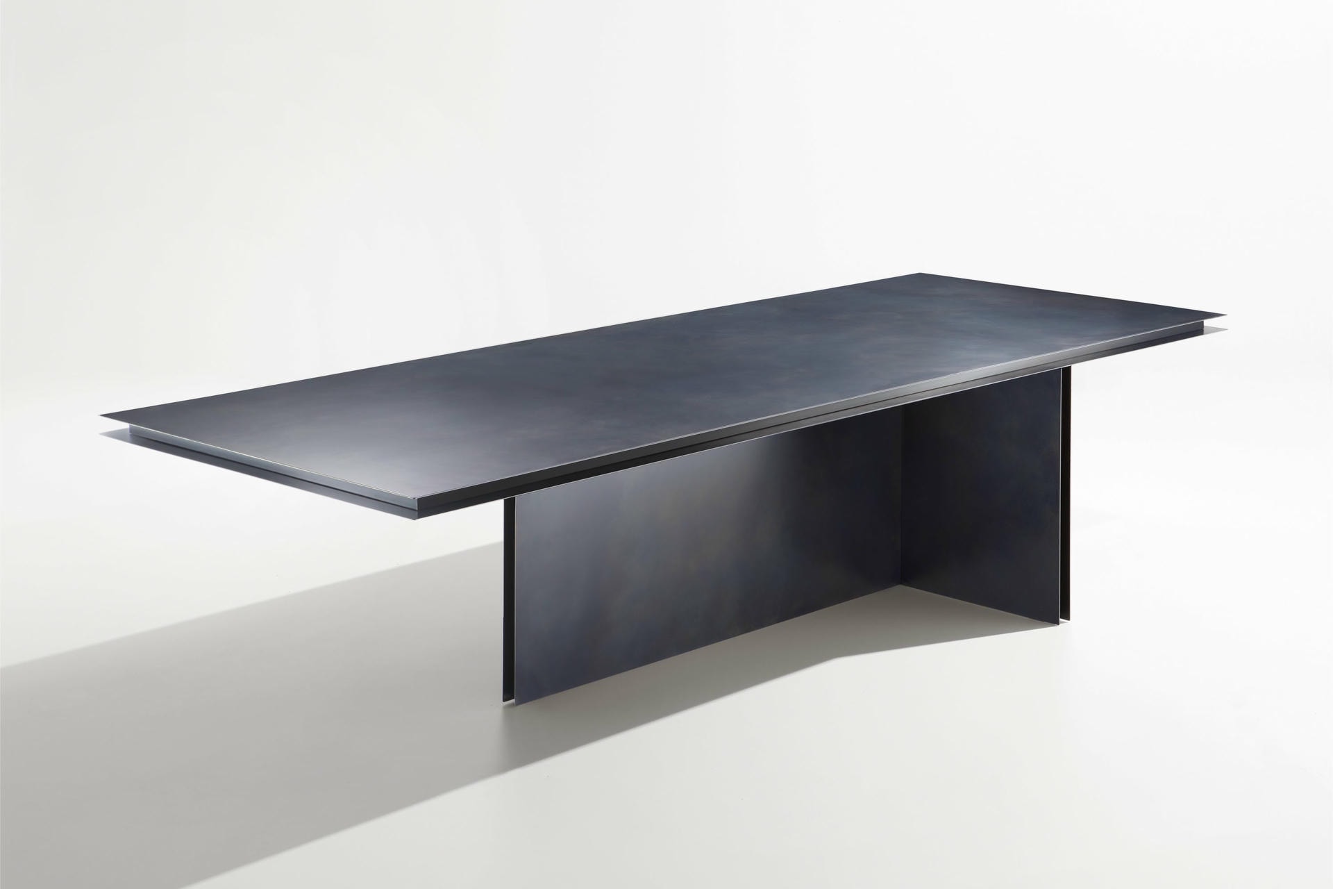 Folio Table by De Castelli 2