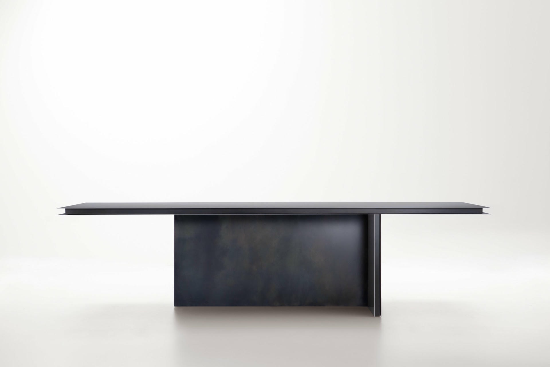 Folio Table by De Castelli 3