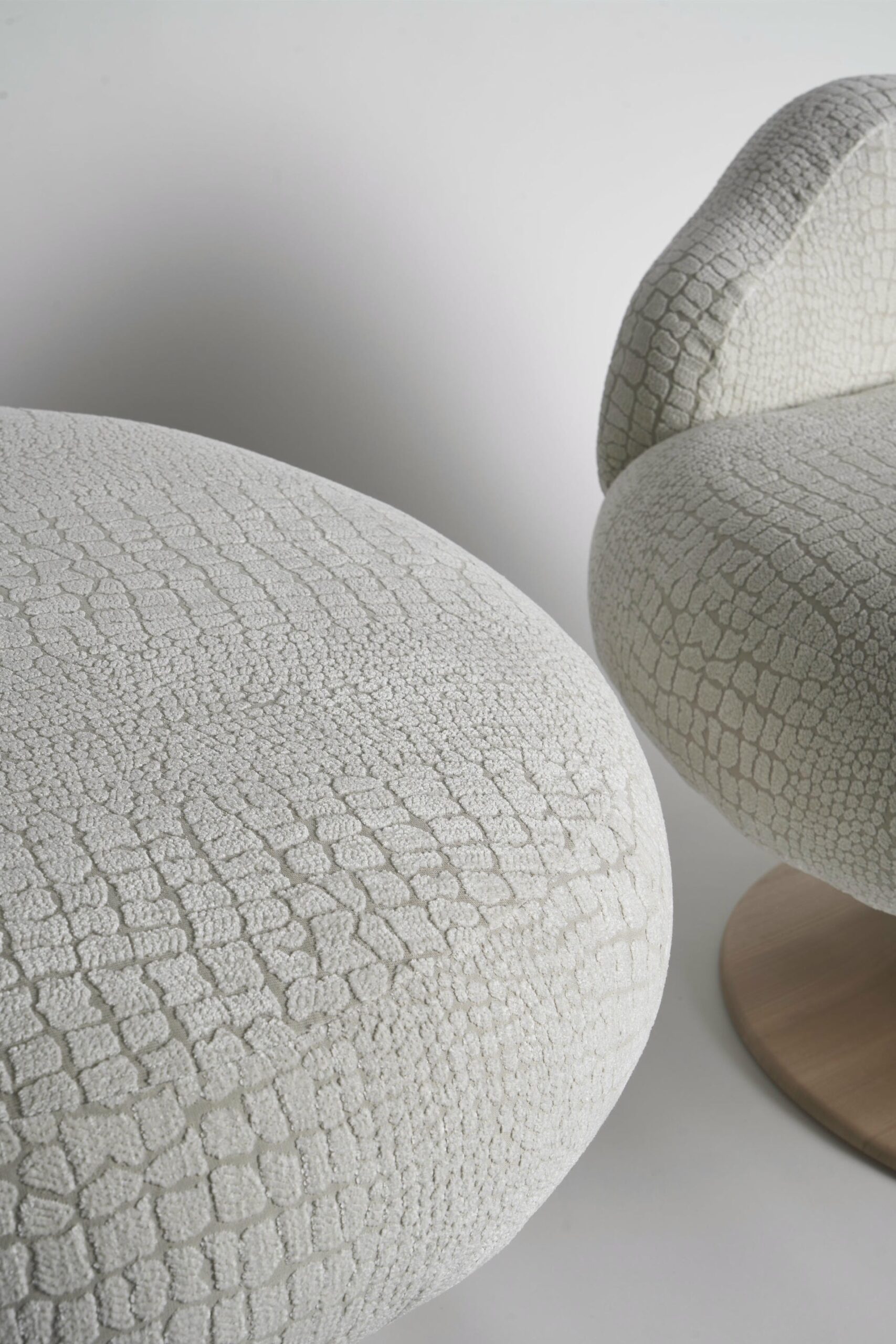Les Incroyables Ottoman by Pietro Franceschini 6