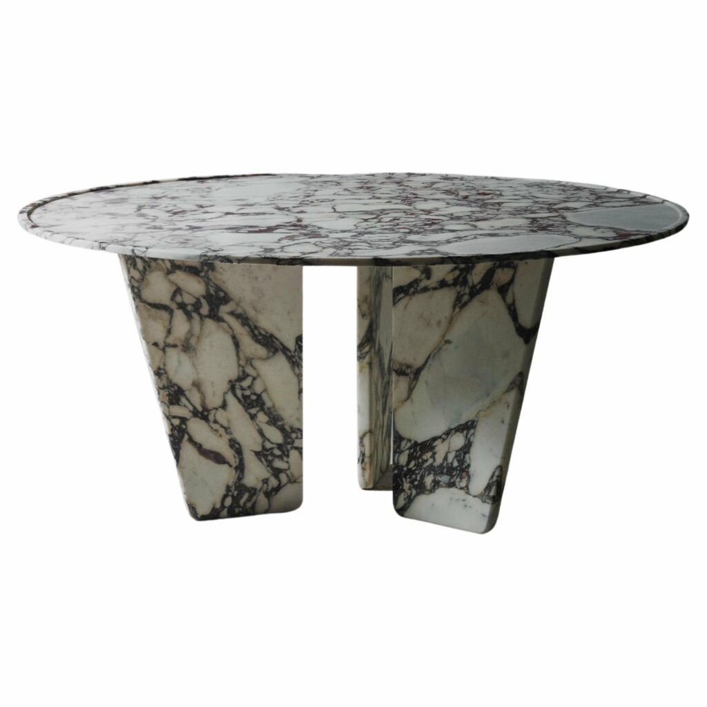 Queen Dining Table by Kreoo 1