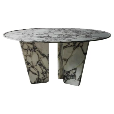Queen Dining Table by Kreoo