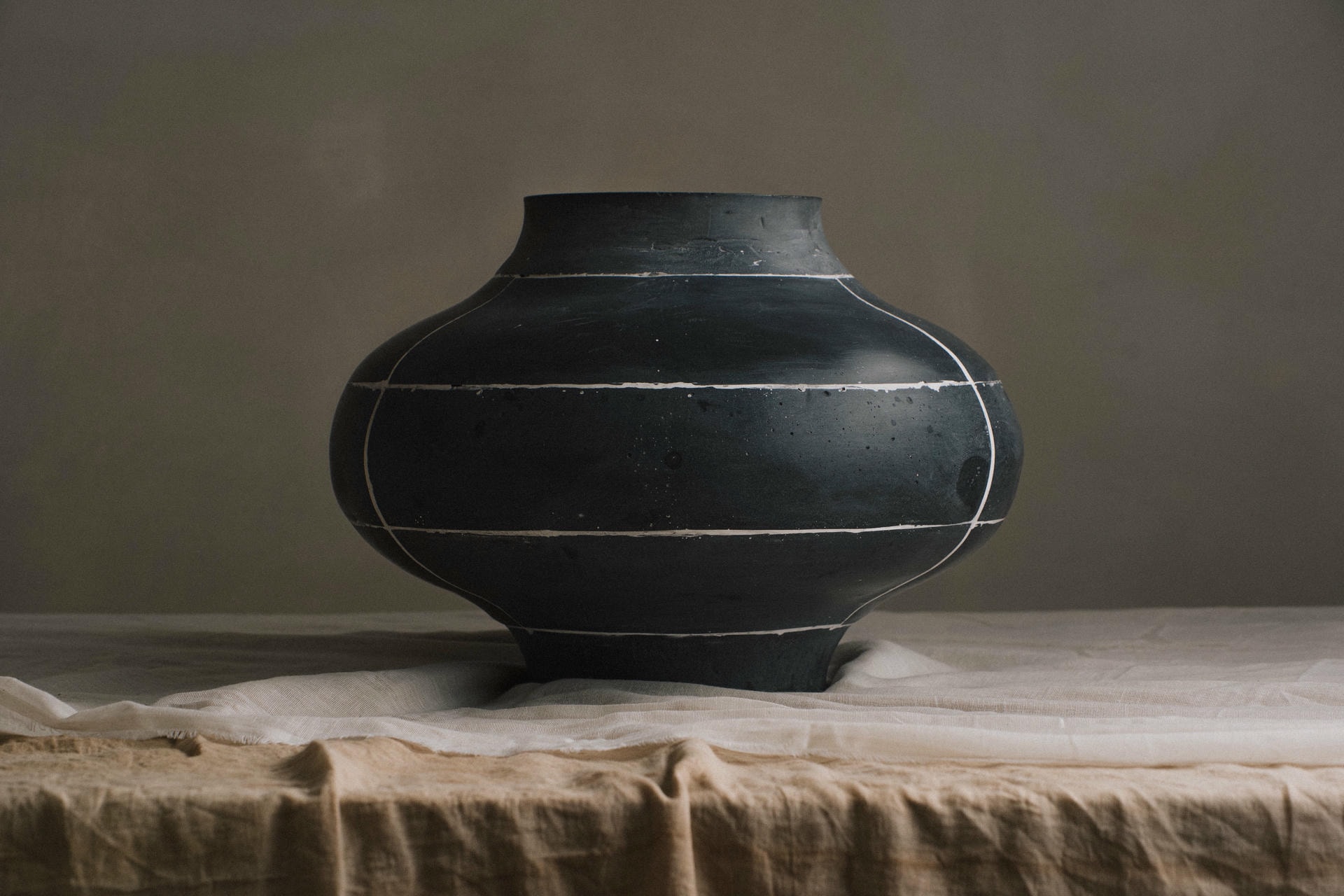 Bul Vessel by Atelier ACM 8