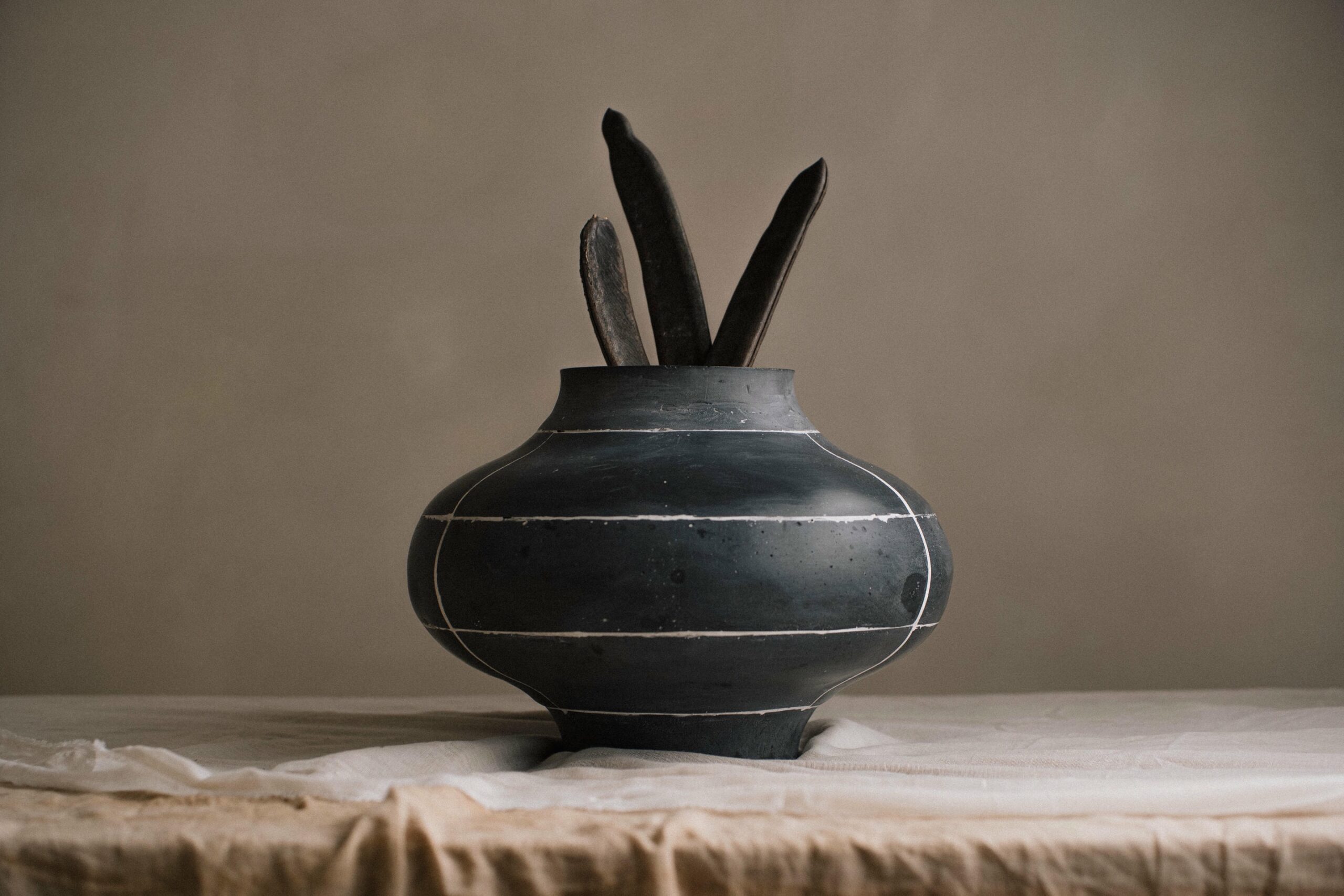 Bul Vessel by Atelier ACM 9