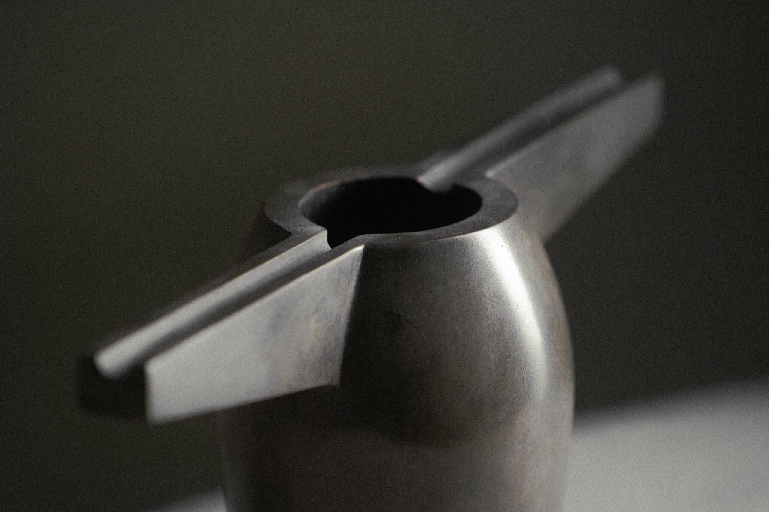 Crypt Winged Vase by Atelier ACM 3
