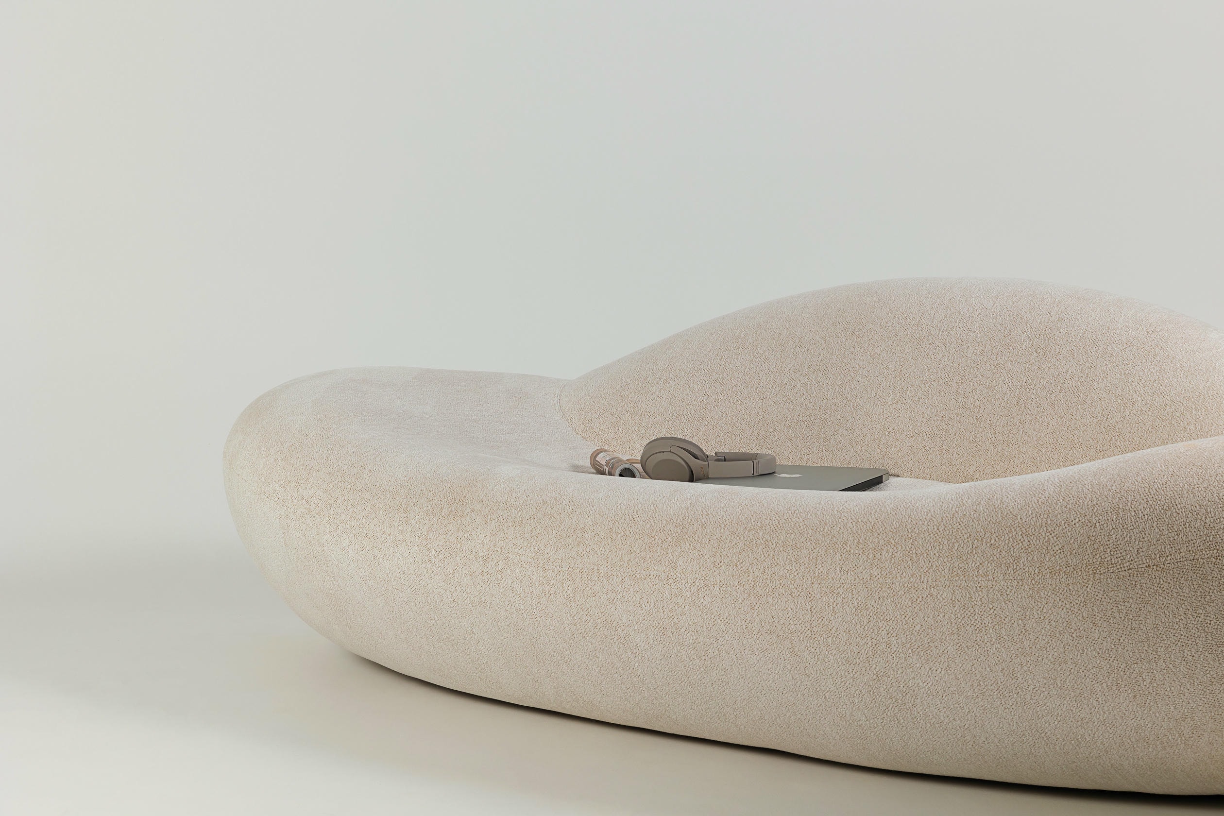 Alice Sofa by Joana Teixeira 5