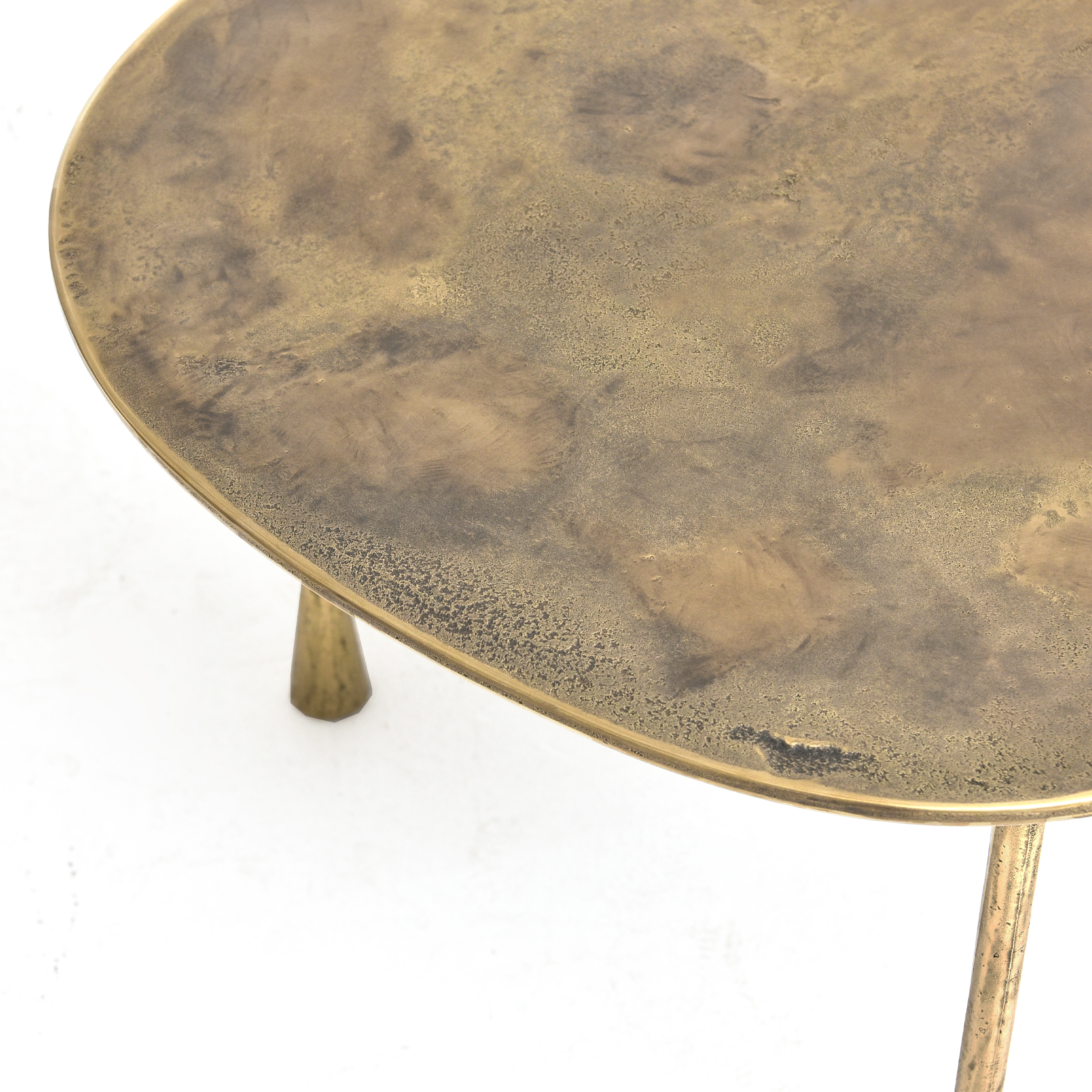 Droplet Side Table by DAaZ 5