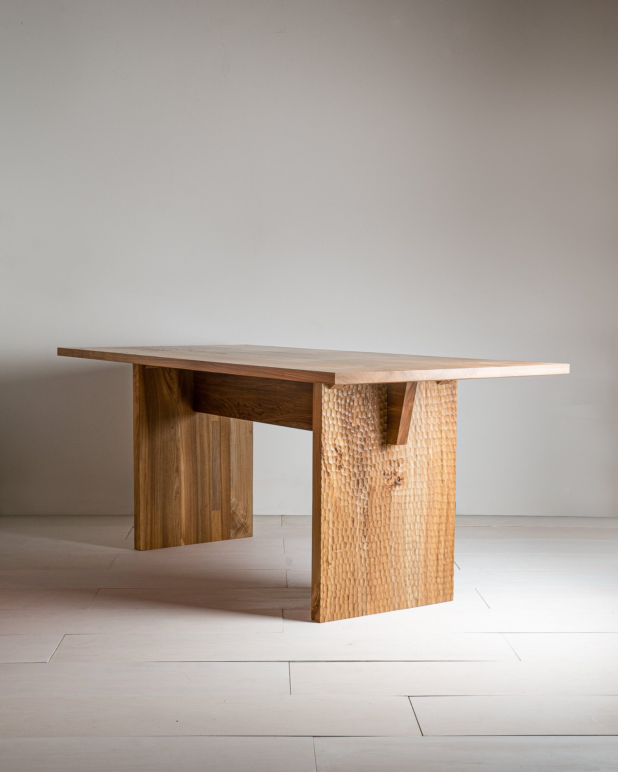 Leto Dining Table by Mythology 2