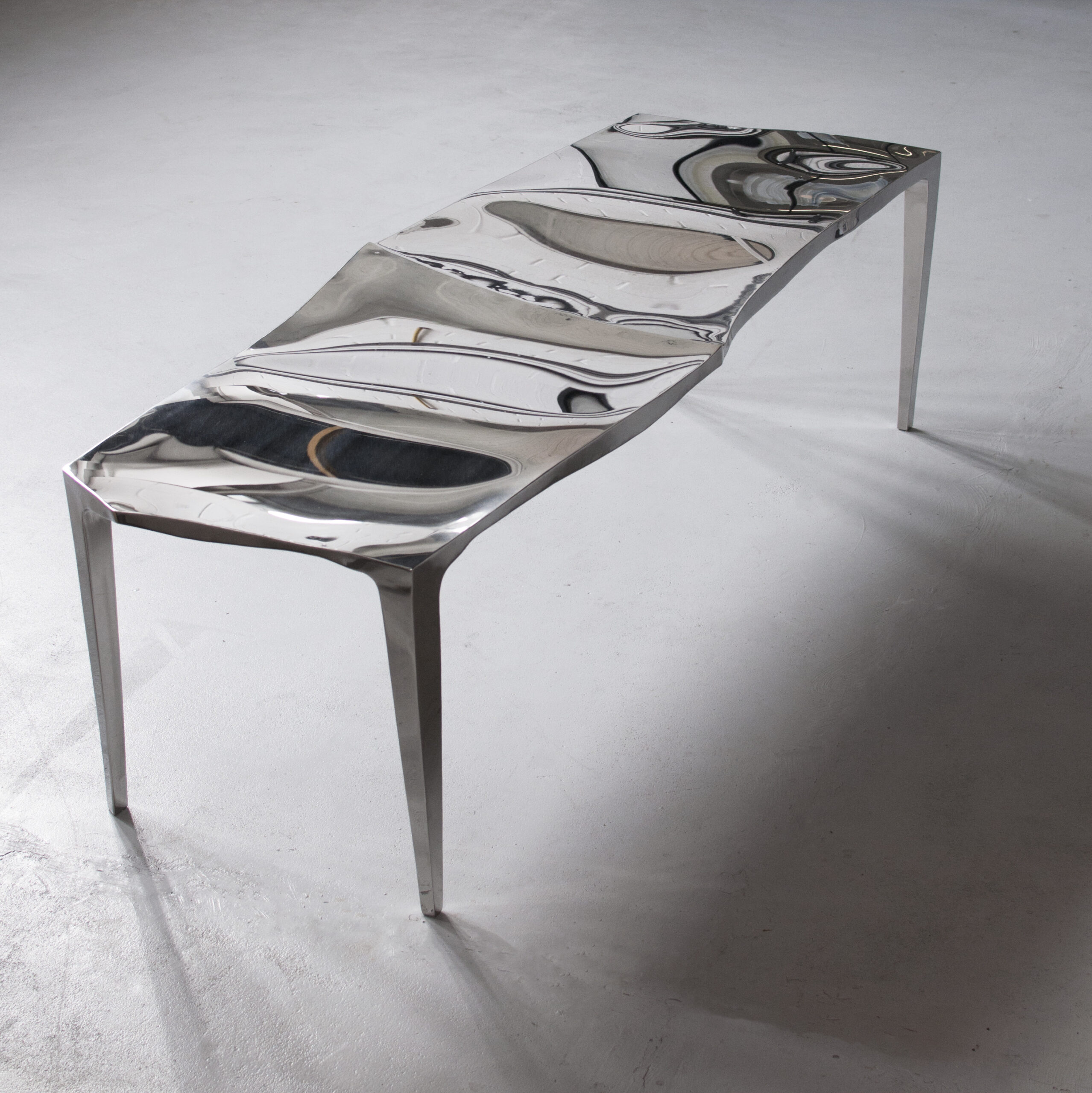 Organic Table by Pol Quadens 2