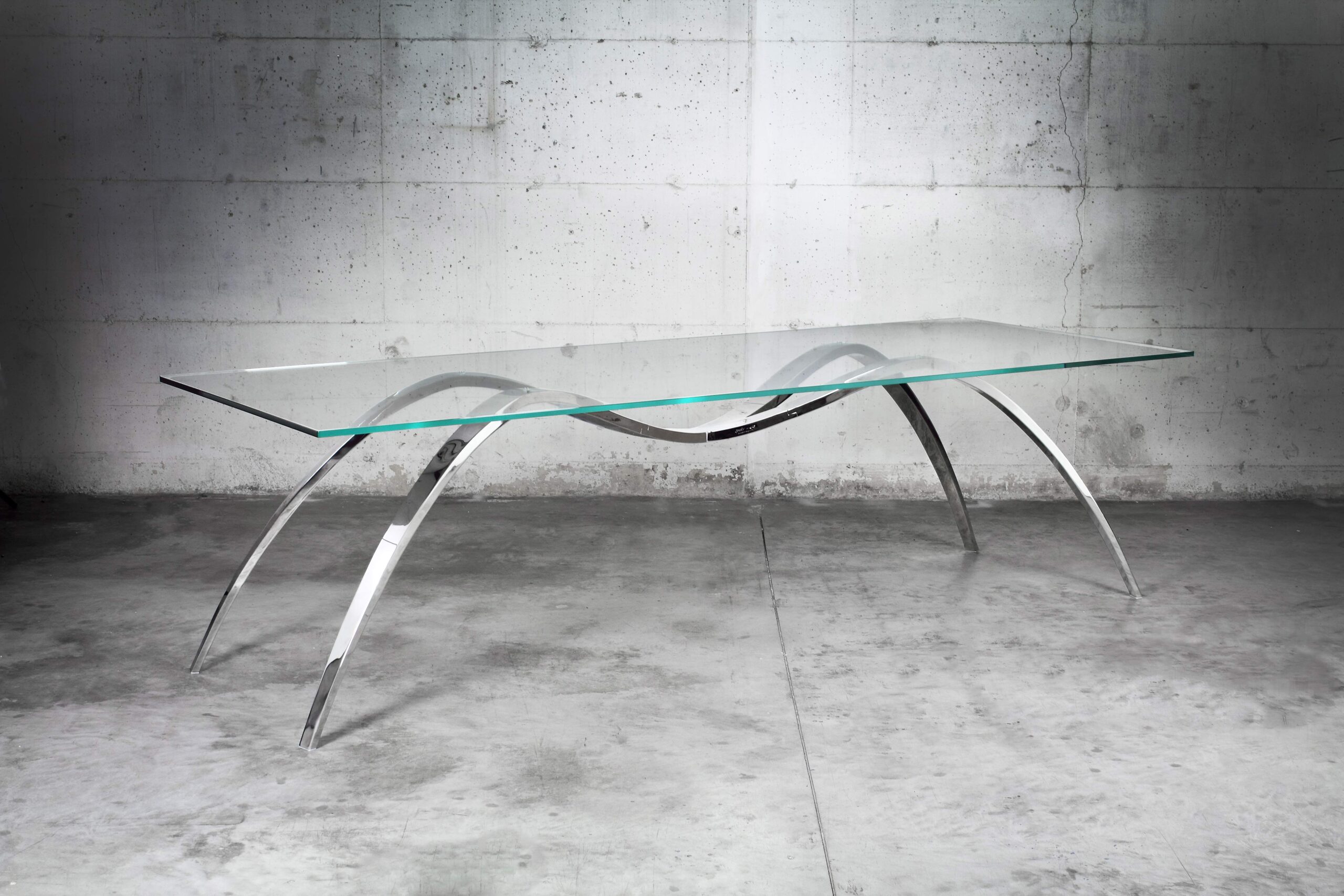 Spider Dining Table by Barberini & Gunnell 2