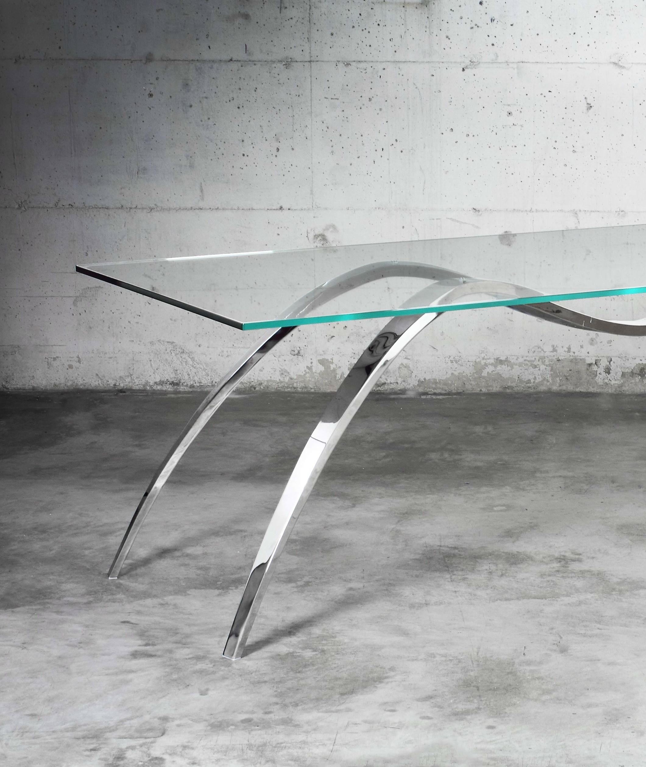Spider Dining Table by Barberini & Gunnell 4