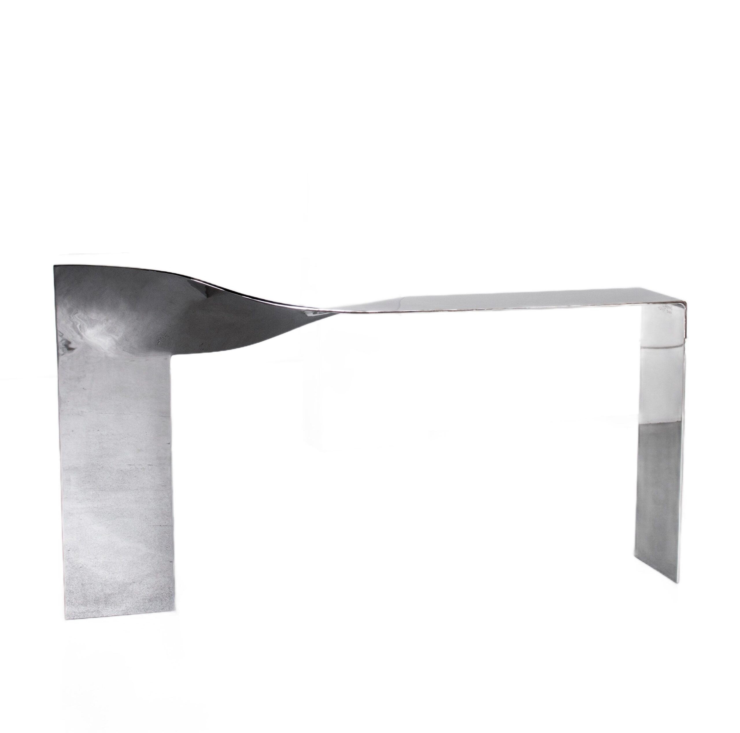 Twist Console by Pol Quadens 1