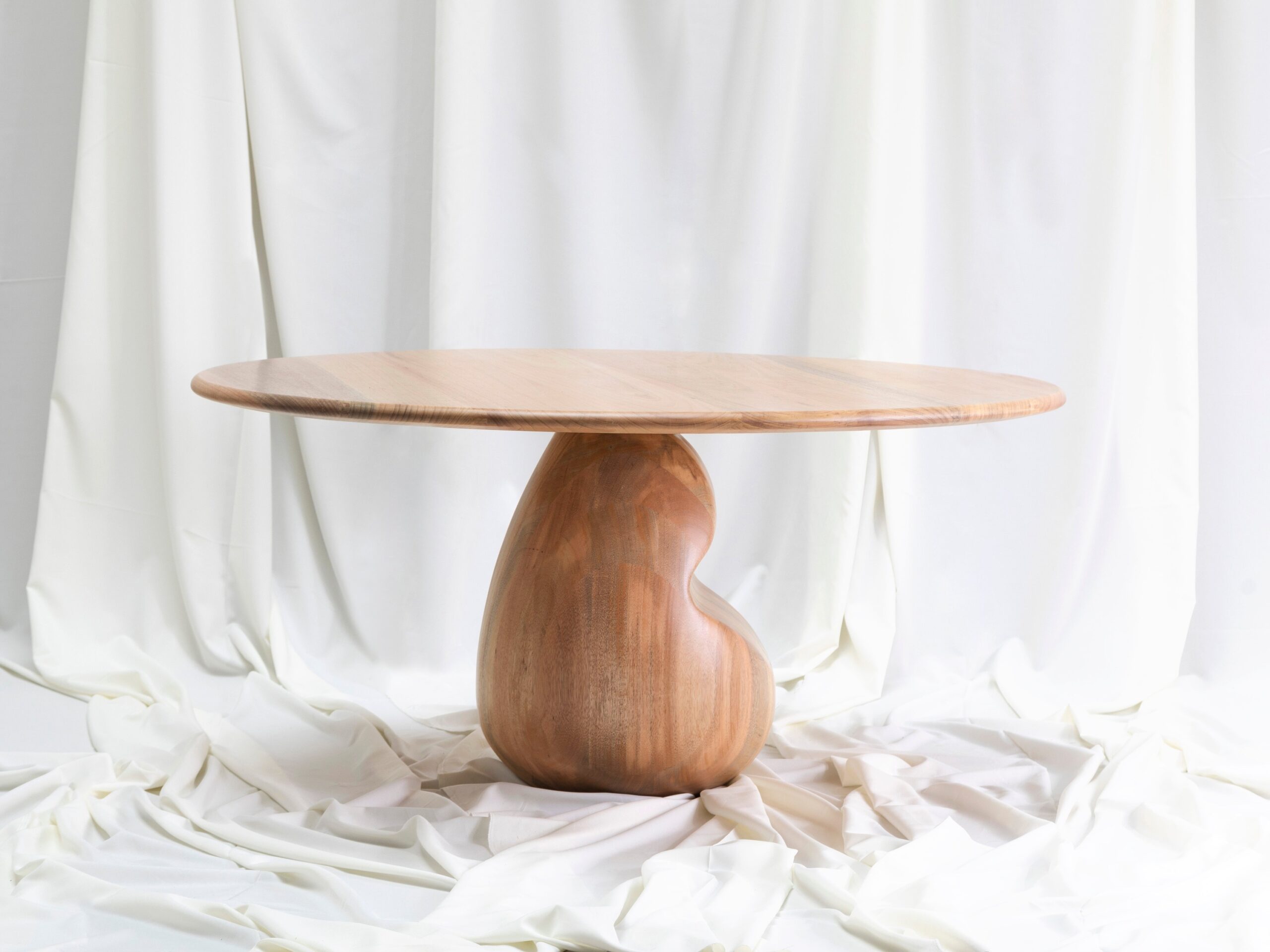 Droplet Dining Table by Laluz 3